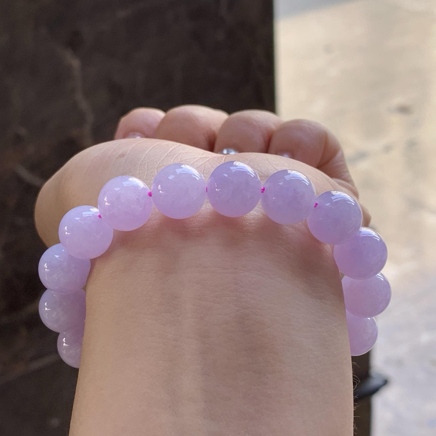 粉春手串
颜色漂亮 玉质细腻