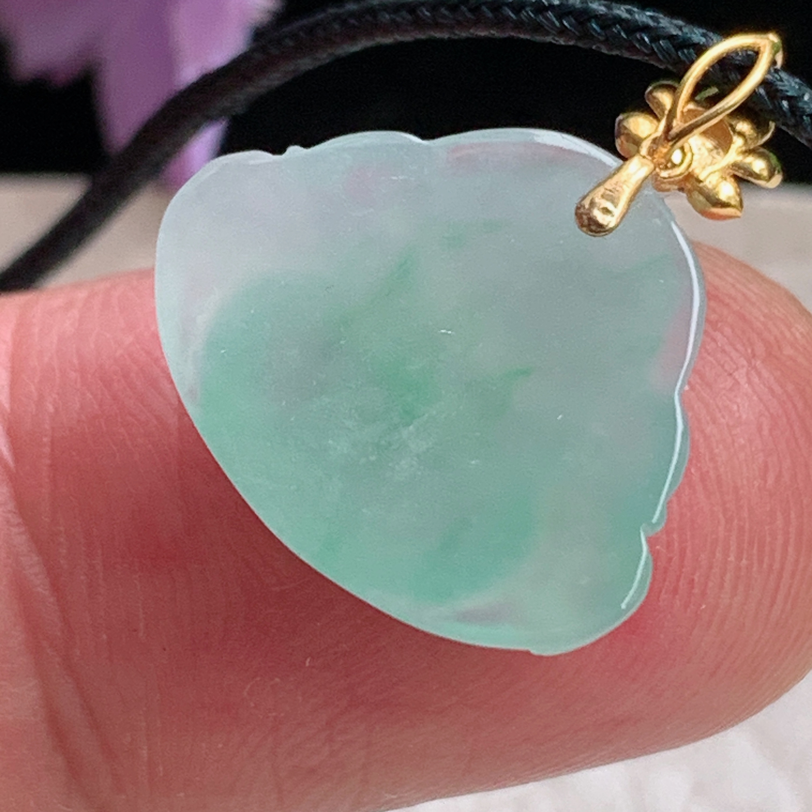 zz3实拍17*18.5*6.2缅甸翡翠满绿精美小佛公吊坠 镶金一刀切弥勒佛锁骨坠