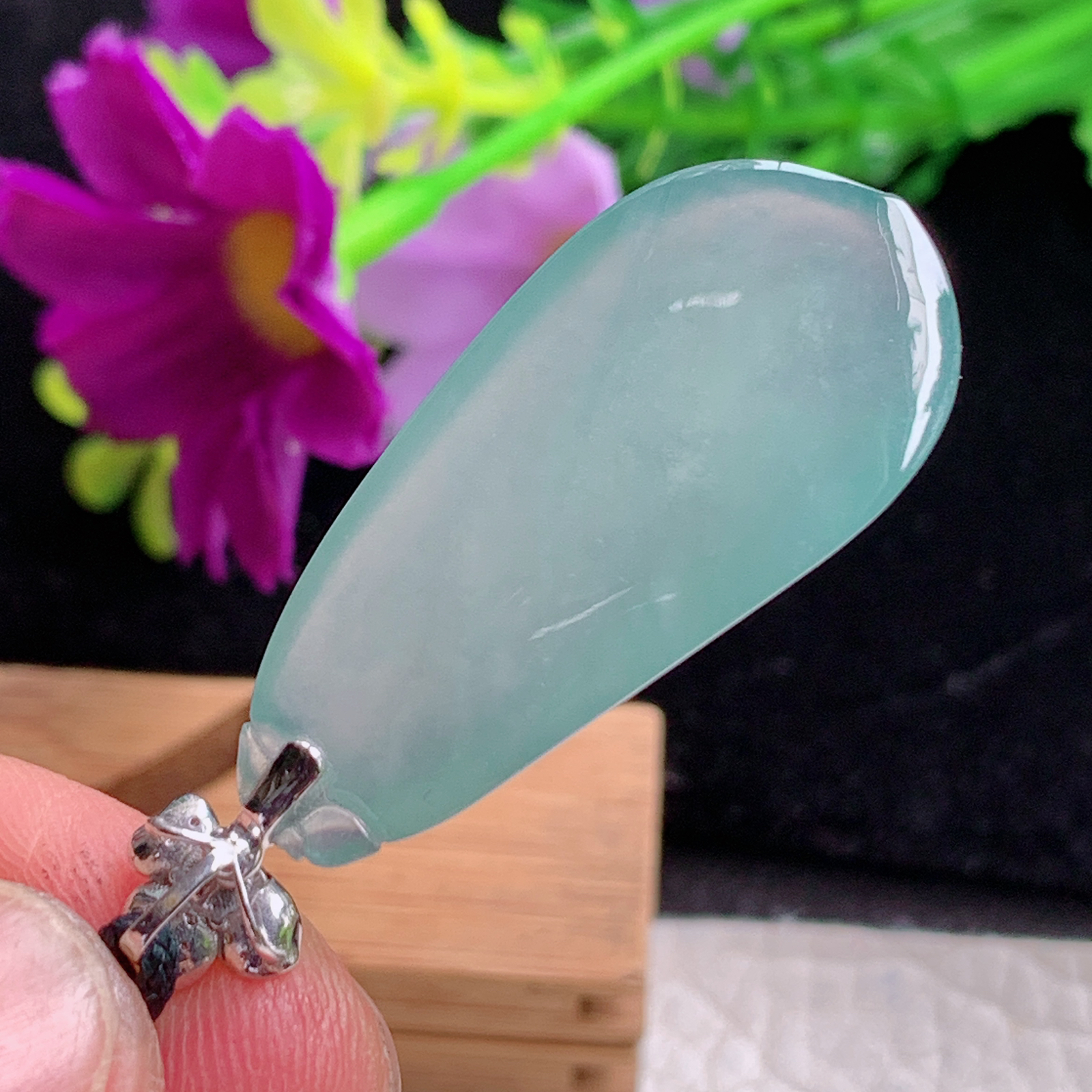 zz3实拍玉石34.5*16*5.6缅甸翡翠天空蓝冰种福瓜吊坠 镶金锁饱满玉坠