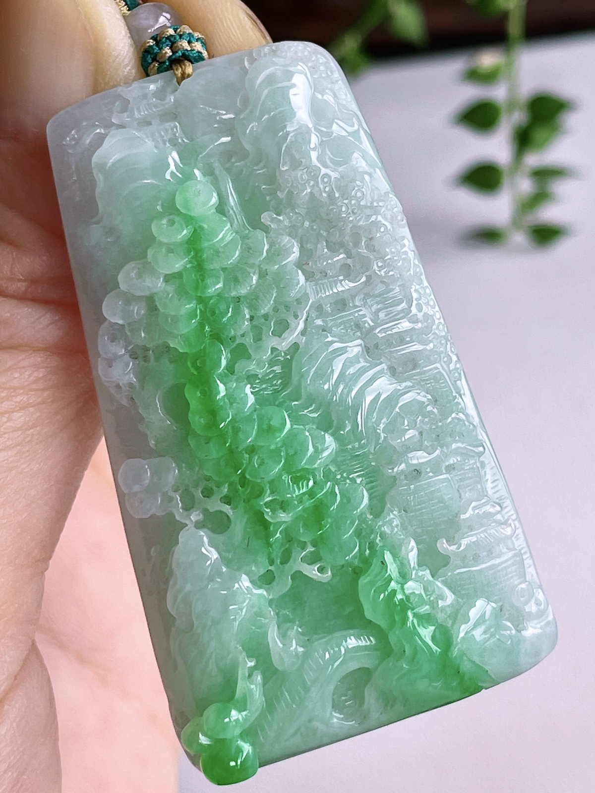 【裸石】冰飘花山水牌大山水牌吊坠
【说明】缅料 性价比高  
【尺寸】55-32.5-10