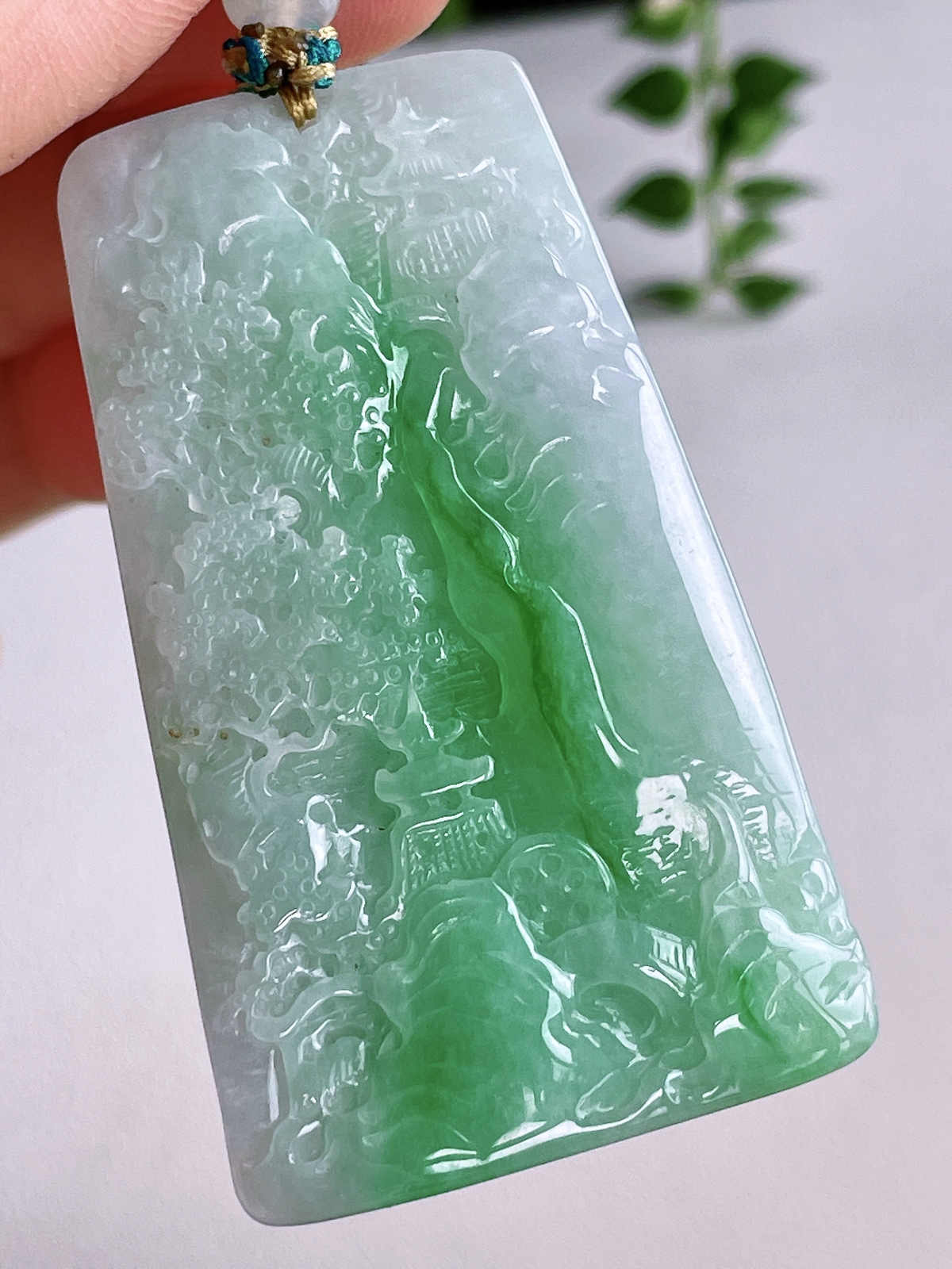 【裸石】冰飘花山水牌大山水牌吊坠
【说明】缅料 性价比高  
【尺寸】55-32.5-10