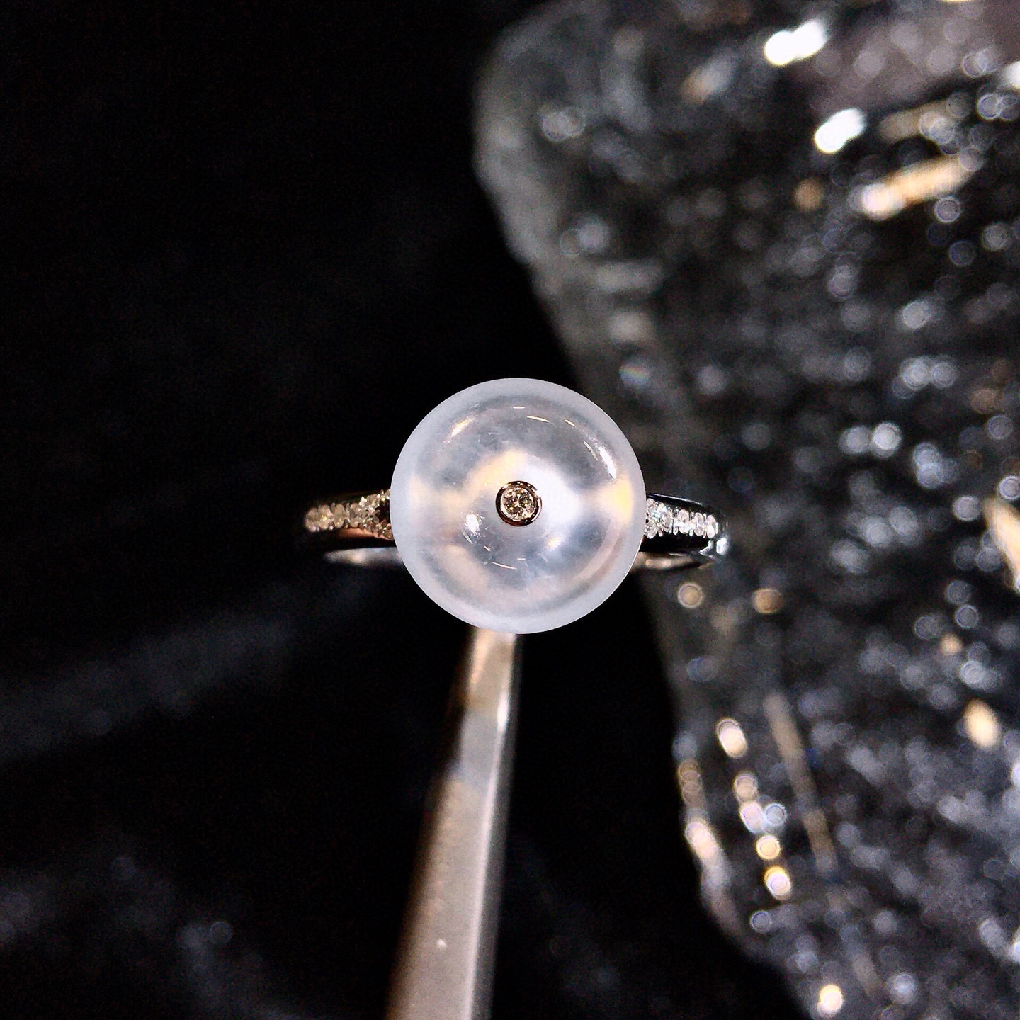 18K金镶嵌冰种平安扣戒指