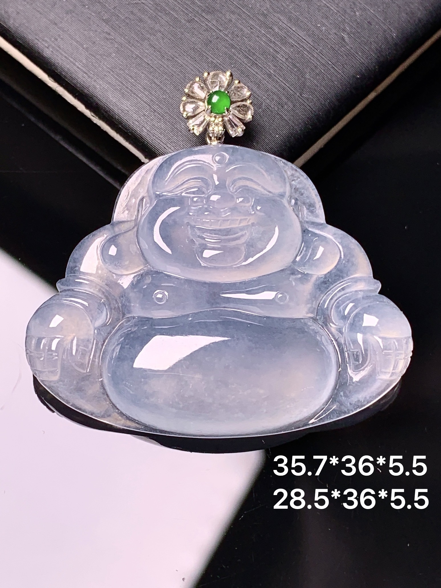 18k金钻镶嵌冰种佛公吊坠 玉质细腻 色泽艳丽清新 水润亮眼 整体尺寸35.7*36*5.5y4