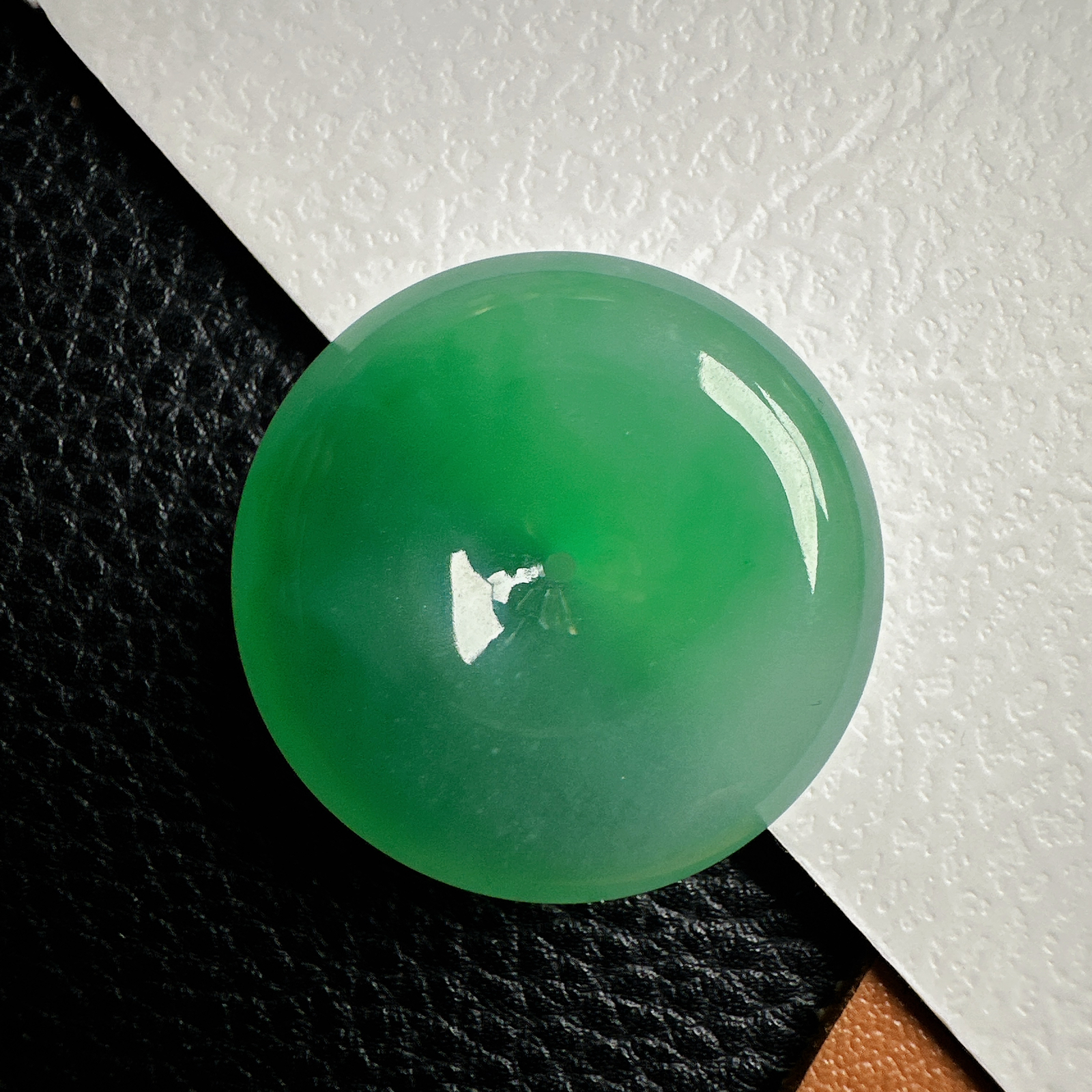 【冰种绿平安扣】质地细腻，品质很好，冰感十足，胶感明显，收藏品质。