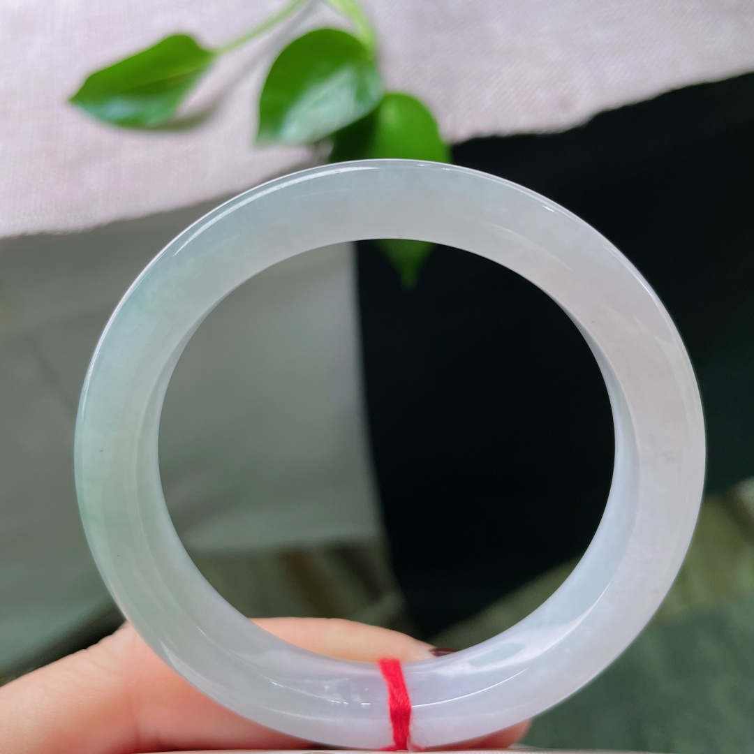 52.9/10.1/8.1，淡紫淡绿正圈，清浅却不单薄、有韵而不张扬的气质。，ss50308a