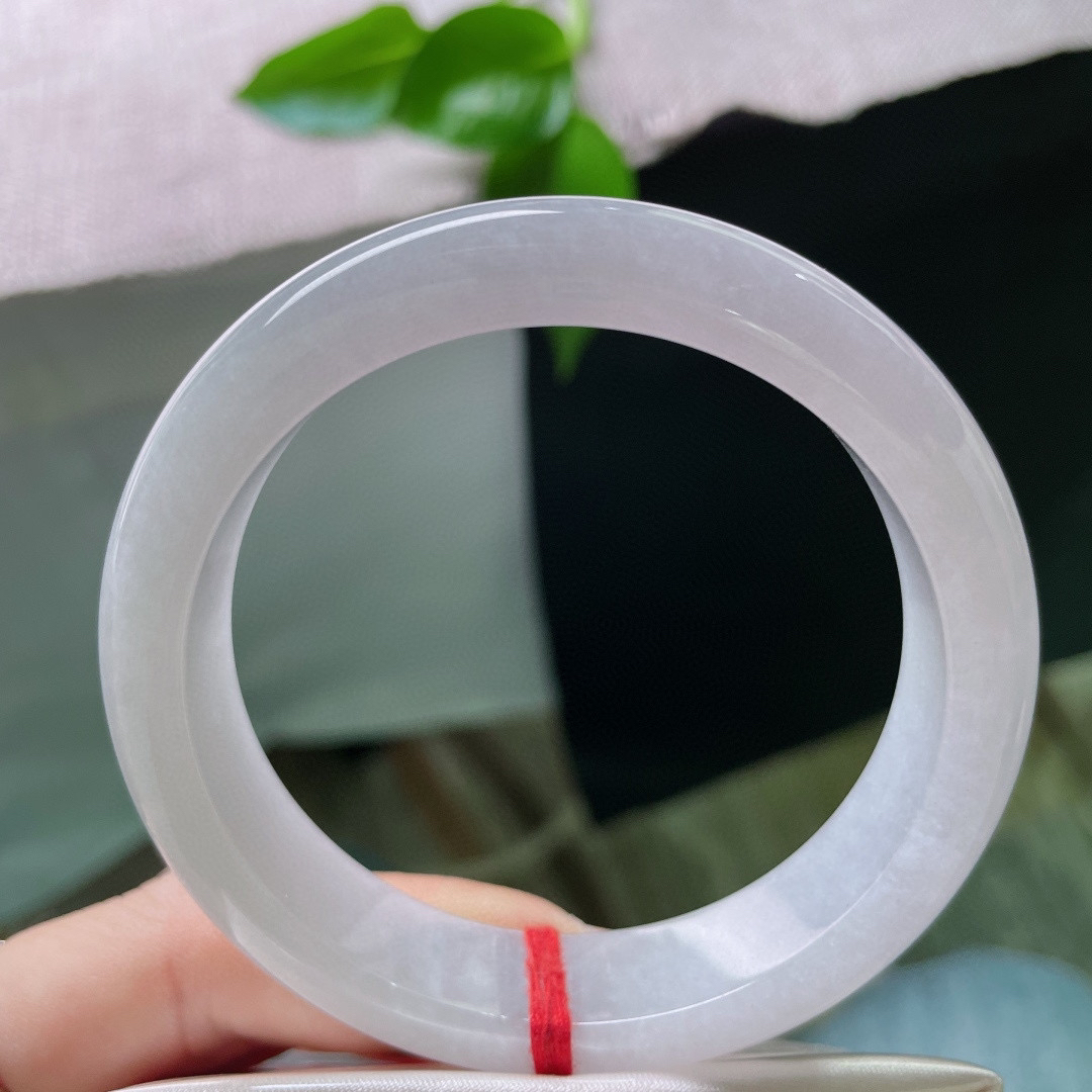 57.2/13.7/8.3紫罗兰正圈，水润细腻，温婉可人，简约大方，甜美，皮纹，ss47592a