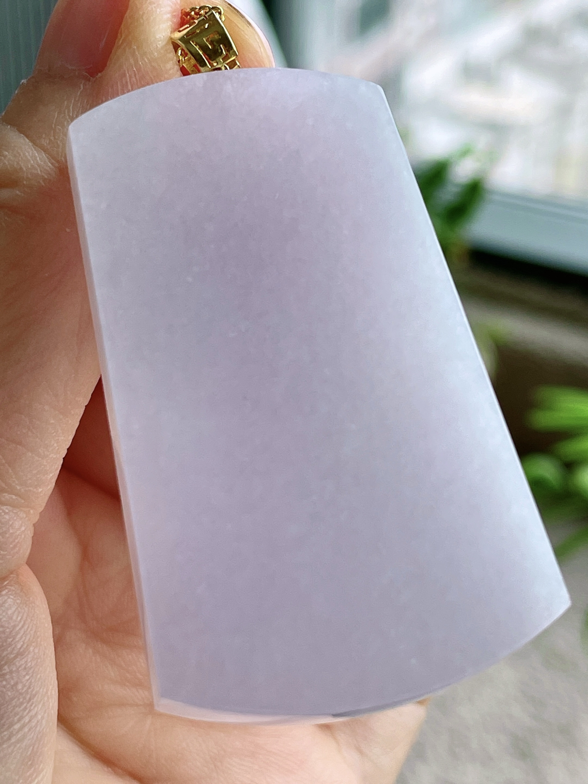 【镶嵌】冰紫底无事牌吊坠  
【说明】缅料 18k金镶嵌 性价比高  
【整体】59.5
【裸石】