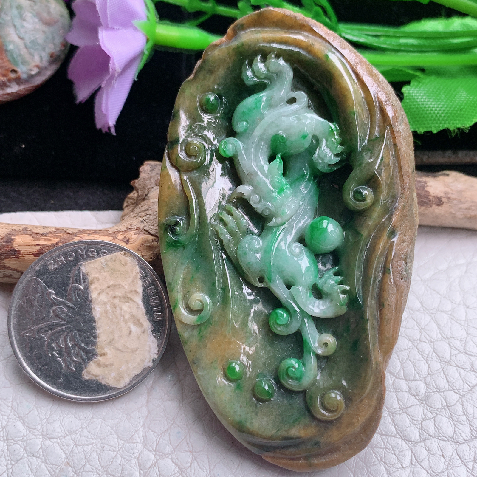 lz实拍70*41*15 特色天然缅甸翡翠龙行天下 龙牌玉吊坠 玉挂件