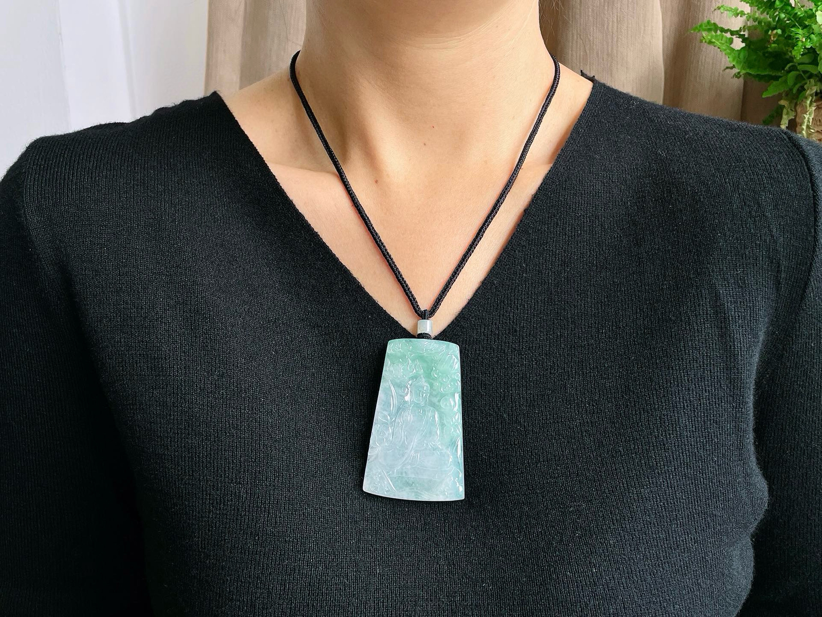 【裸石】冰晴水阿弥陀佛牌吊坠
【说明】缅料 性价比高  
【尺寸】67.2-41.8-5.8