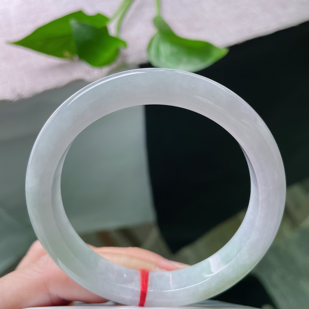 58/11.1/8.3，淡绿淡紫正圈，以玉为伴，岁月安然，不负时光不负己。棉根，ss45395a