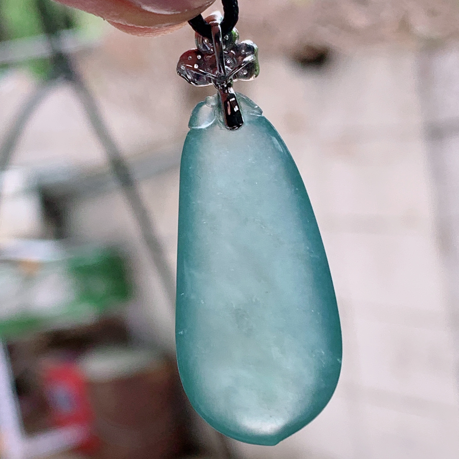 zz3实拍玉石34.5*16*5.6缅甸翡翠天空蓝冰种福瓜吊坠 镶金锁饱满玉坠