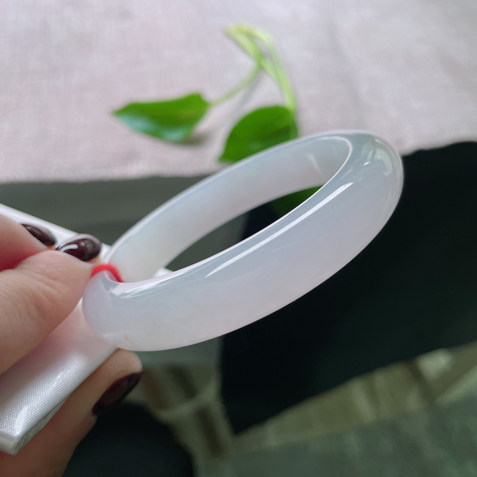 56.3/12.4/8.7紫罗兰正圈，水润细腻，清新简约，洒金招财进宝，甜美..