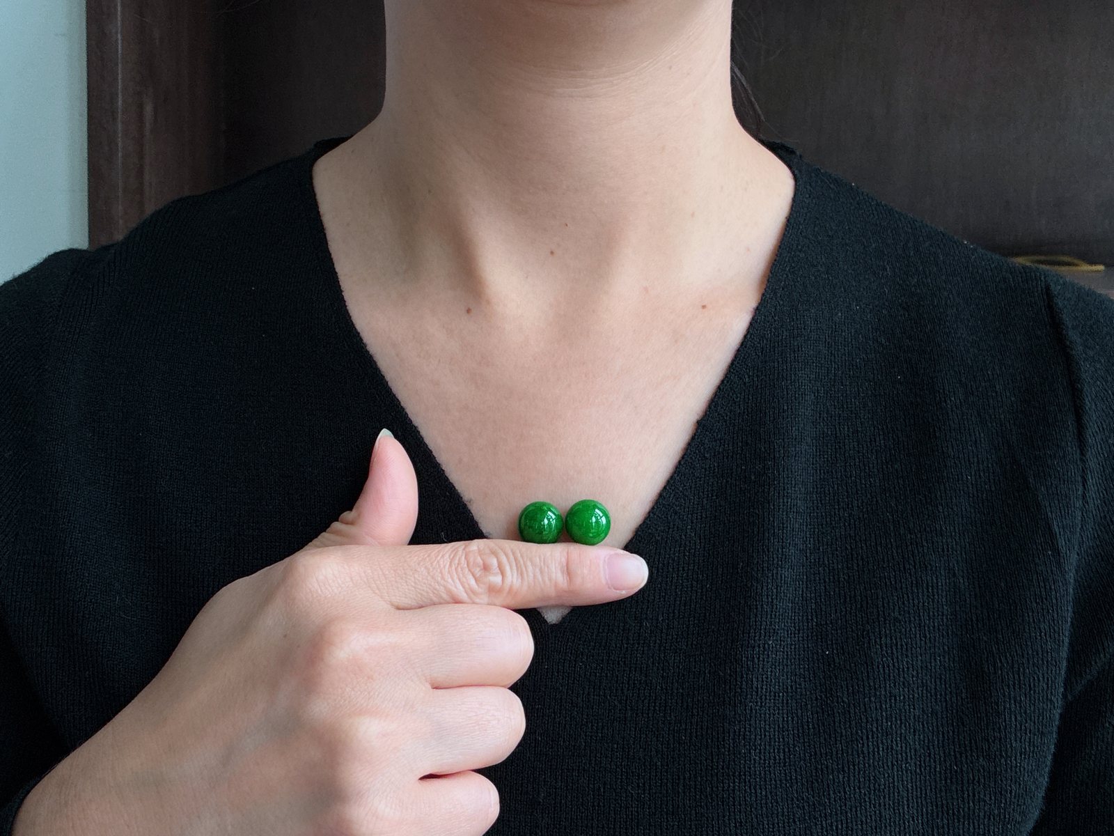 缅甸天然翡翠A货，冰阳绿珠子单珠，尺寸：12.7mm/
一颗价格。