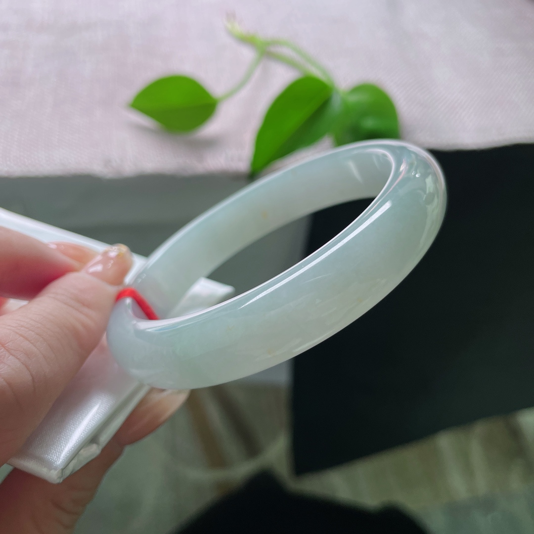 59.8/12.8/7.8，蓝底正圈，冰晶玉莹，种老，光感好，低调有内涵，皮纹，ss50268a