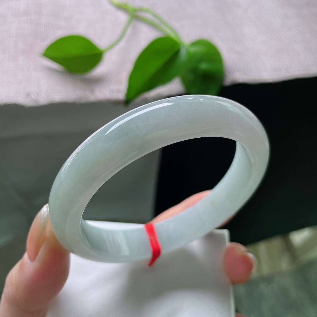 59.8/12.8/7.8，蓝底正圈，冰晶玉莹，种老，光感好，低调有内涵，皮纹，ss50268a