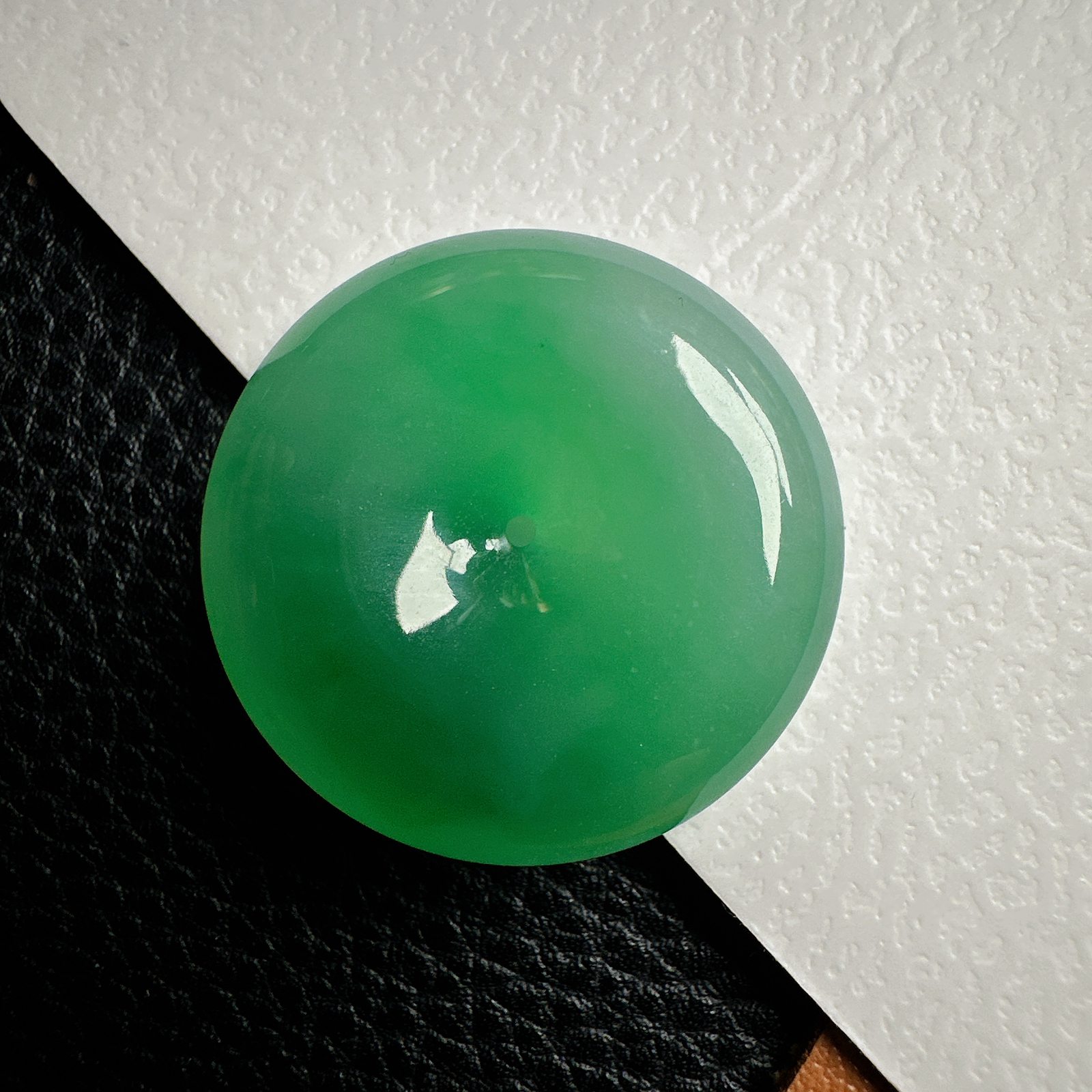 【冰种绿平安扣】质地细腻，品质很好，冰感十足，胶感明显，收藏品质。