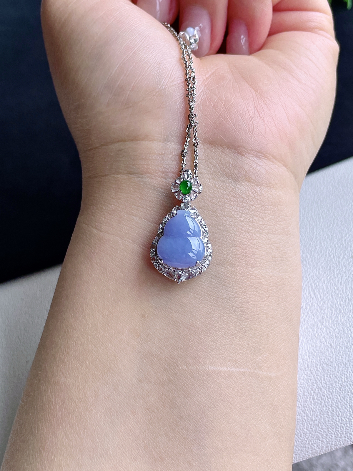 【镶嵌】紫罗兰葫芦两用款（戒指，吊坠）  
【说明】缅料 18k金镶嵌 性价比高  
【整体】28.7-15-11.4
【裸石】13.7-11.4-3
【圈口】14号