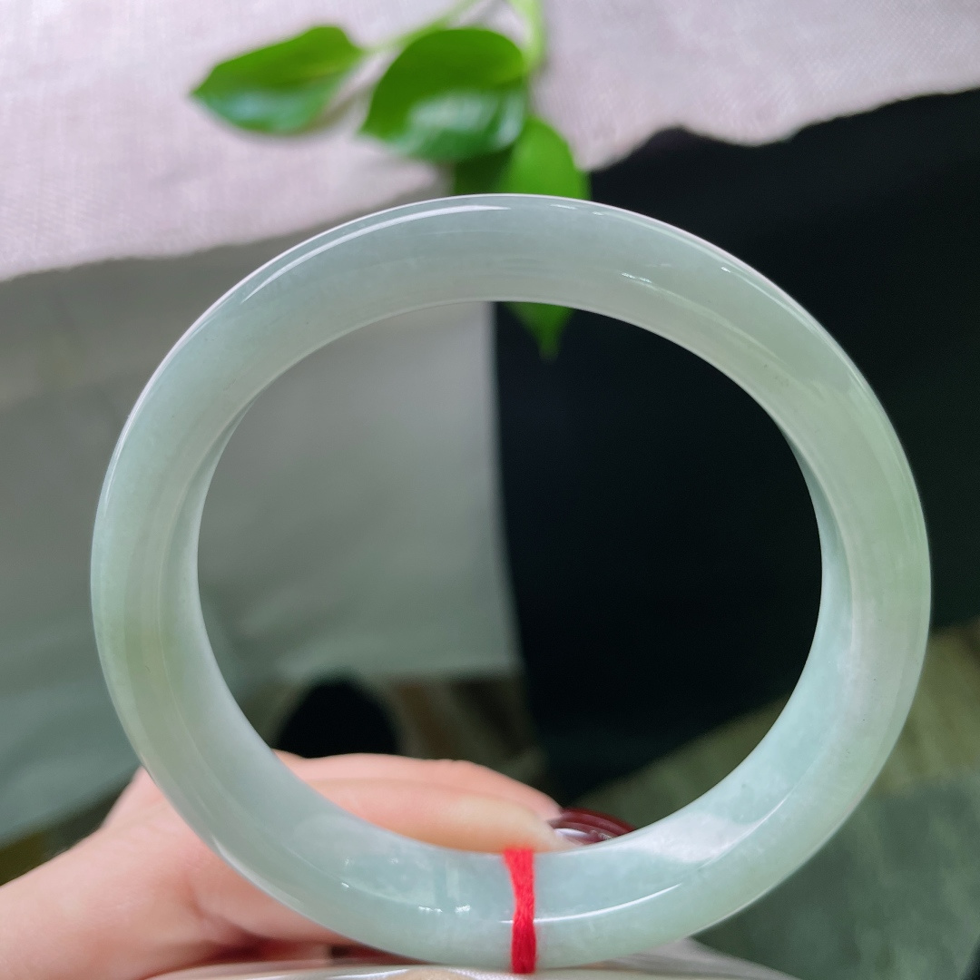 57.8/11.6/7.5，绿底正圈，底子干净清爽，色泽均匀，淡雅倾心，ss49532a