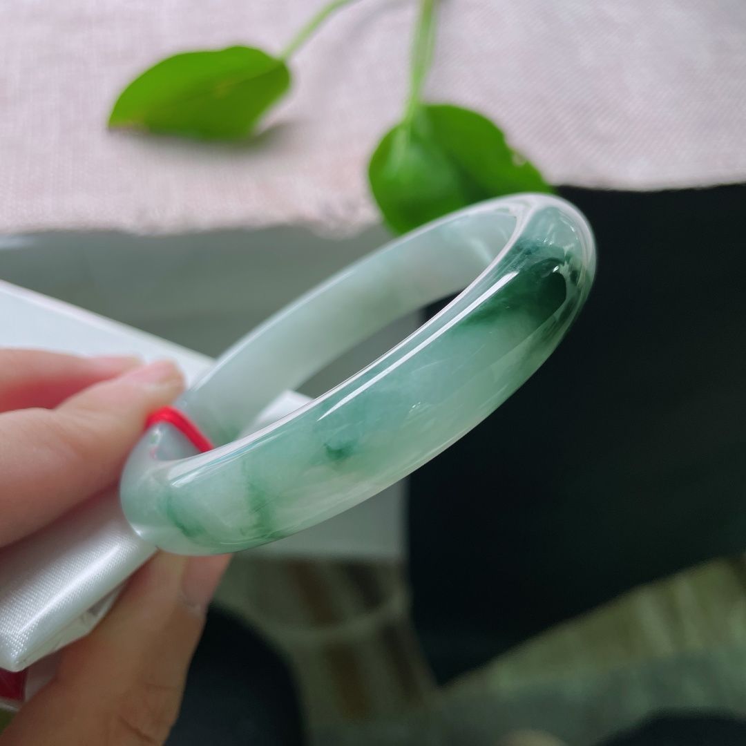 56.2/11.6/8.6，飘花正圈，水头好，种老，墨色渲染，如诗如画，ss50297a