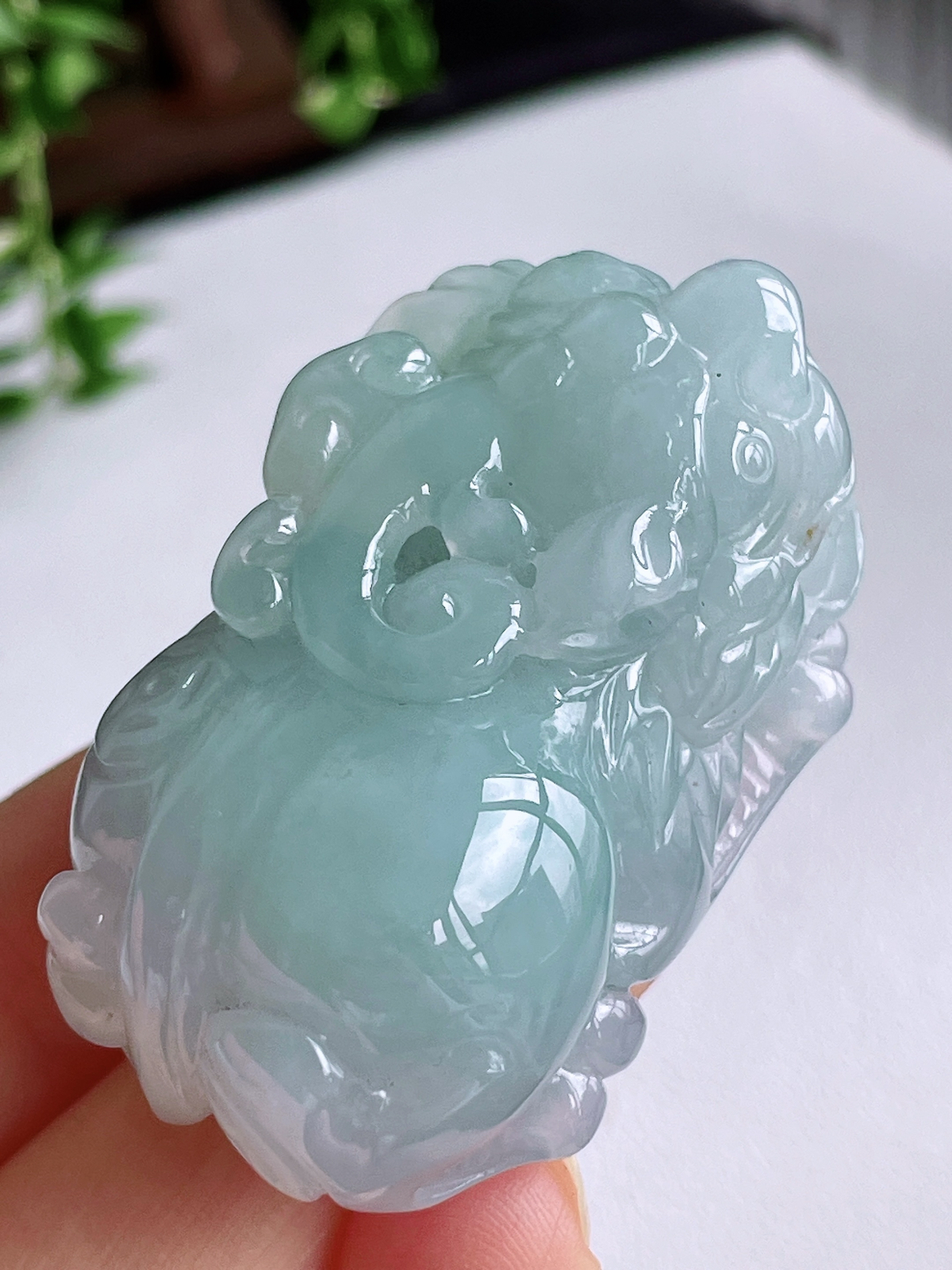 【裸石】冰晴水貔貅吊坠
【说明】缅料 性价比高  
【尺寸】47.4-26.4-23