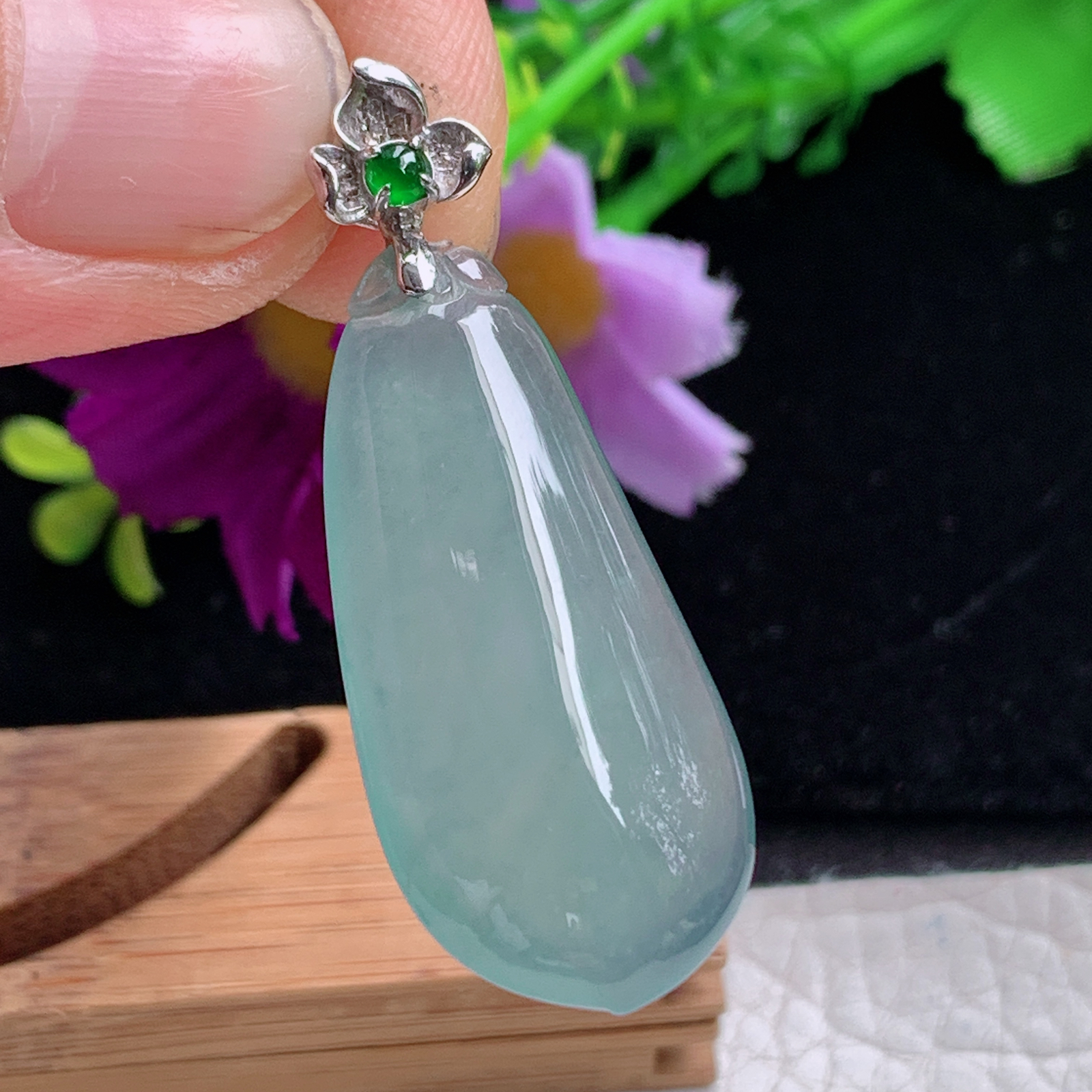 zz3实拍玉石34.5*16*5.6缅甸翡翠天空蓝冰种福瓜吊坠 镶金锁饱满玉坠