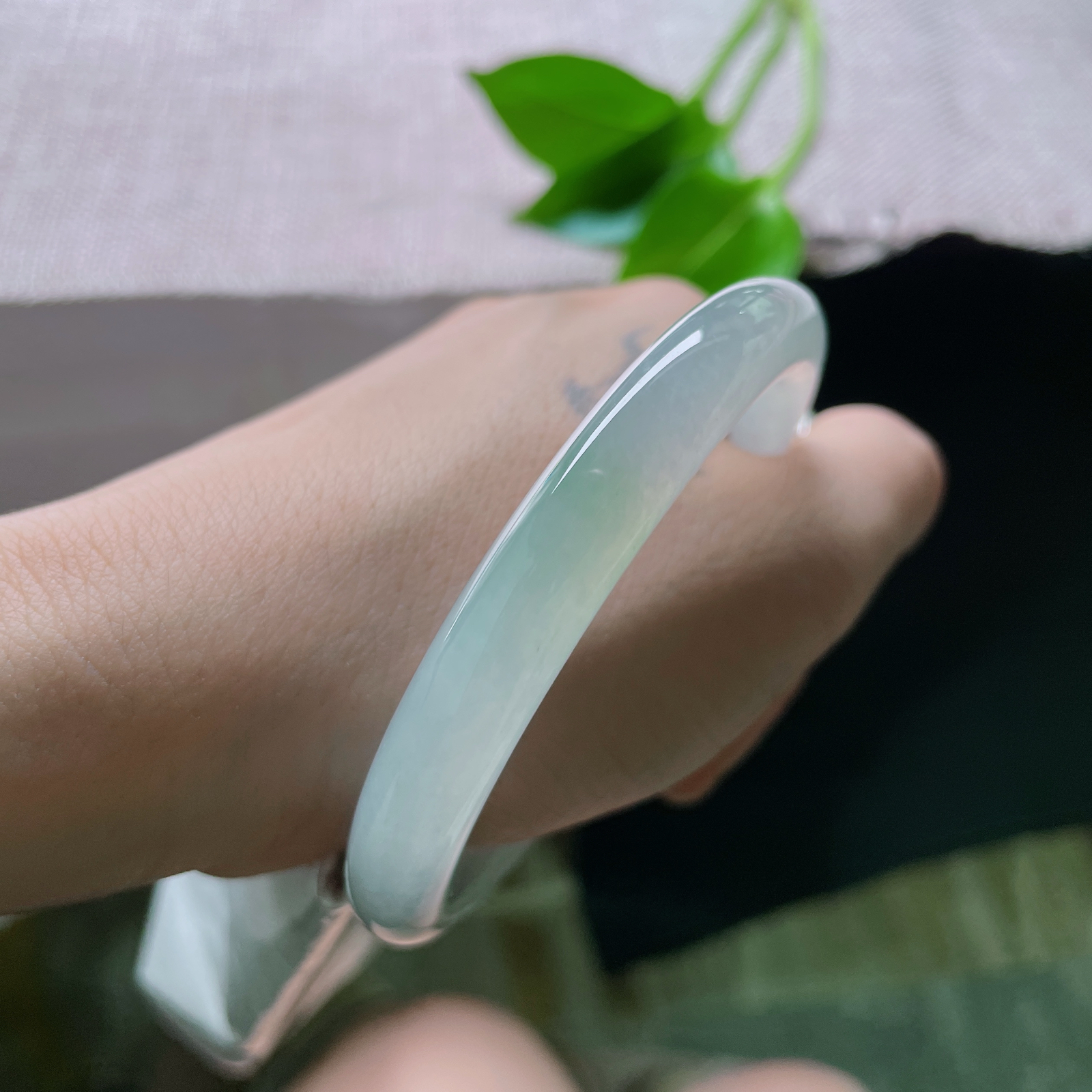 55.7/9.2，冰圆条，水头，冰感好，贵气，耐看，甜美，优雅，雅致，完美