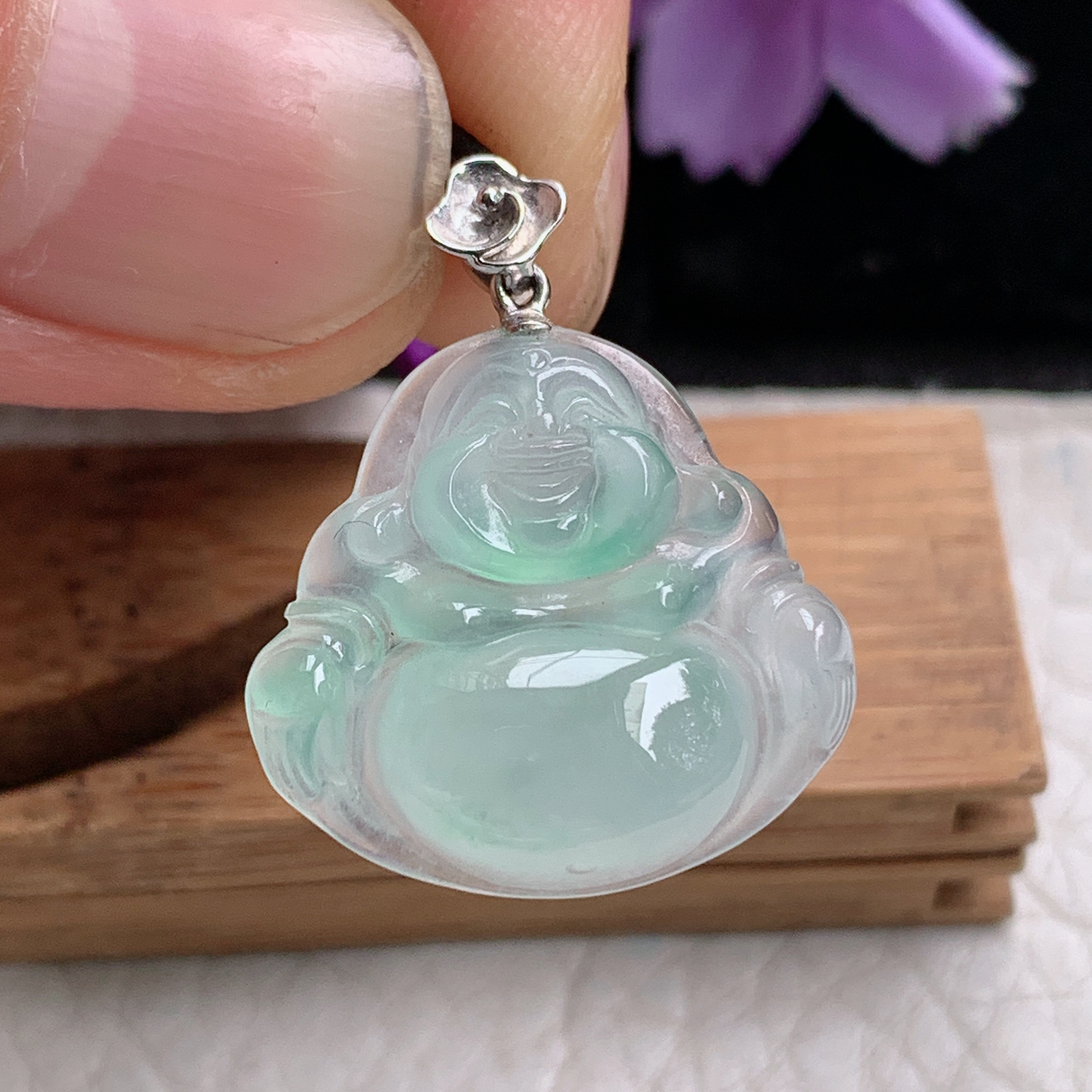 zz3实拍20*21.5*5.2缅甸翡翠冰种淡绿小佛公吊坠 镶金弥勒佛锁骨坠