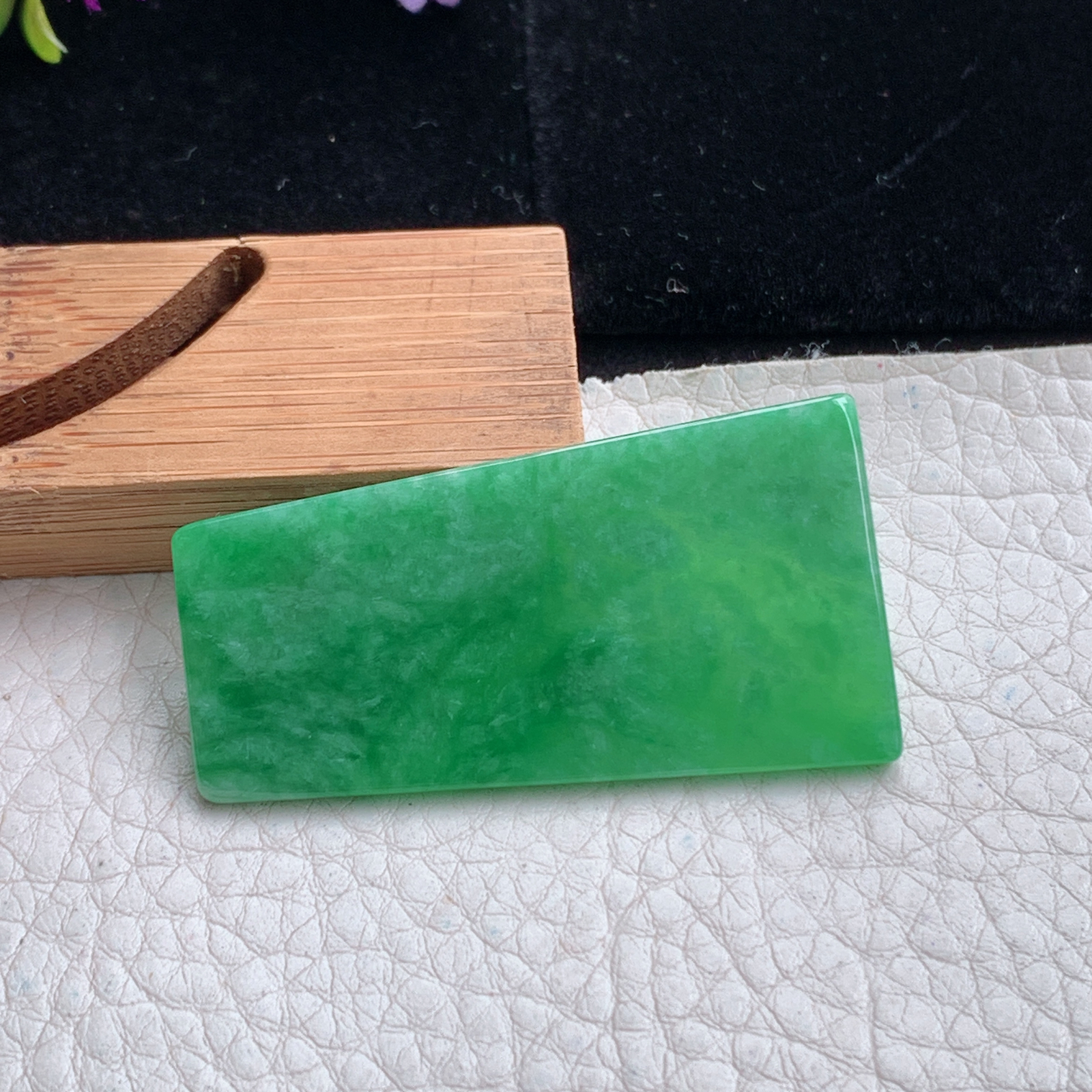 zz3实拍48.5*25.8*2.7缅甸翡翠满绿平安无事牌吊坠 飘绿意境无字牌素面玉坠
