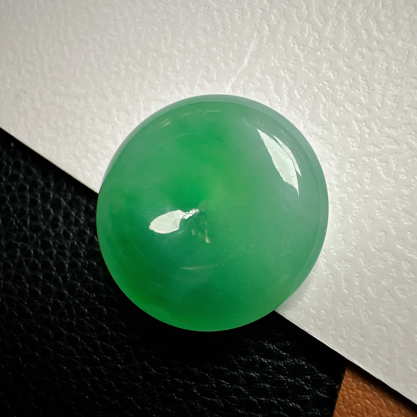 【冰种绿平安扣】质地细腻，品质很好，冰感十足，胶感明显，收藏品质。