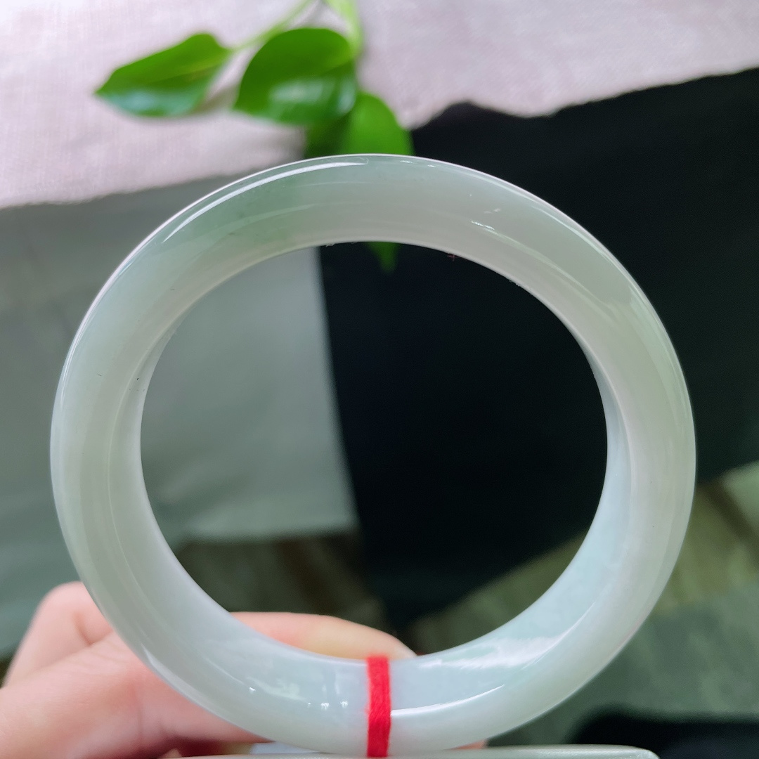 57.1/12.8/8.8，浅绿底正圈，水头好，种老，温馨素净，显气质，棉线纹，ss49202a