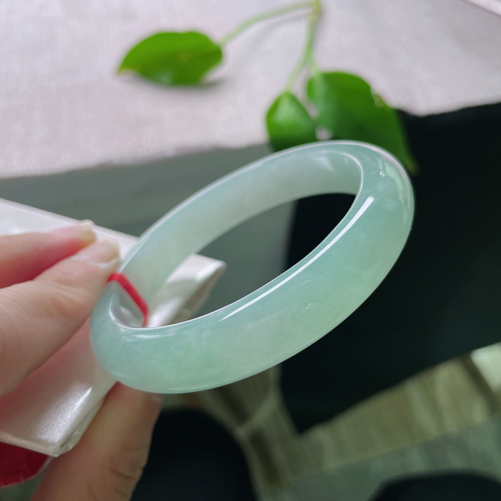 57.6/12.2/8，葡萄肉正圈，种老，干净清透，清水出芙蓉，天然去雕饰..