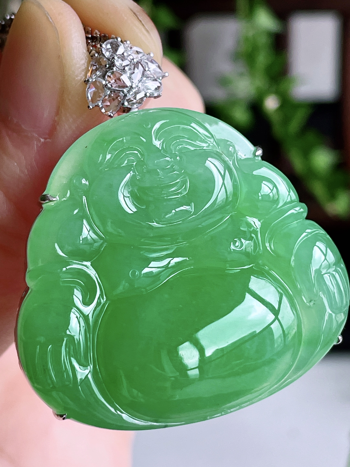 【镶嵌】冰甜绿佛公大佛公吊坠  
【说明】缅料 18k金镶嵌 性价比高  
【整体】40.6-36