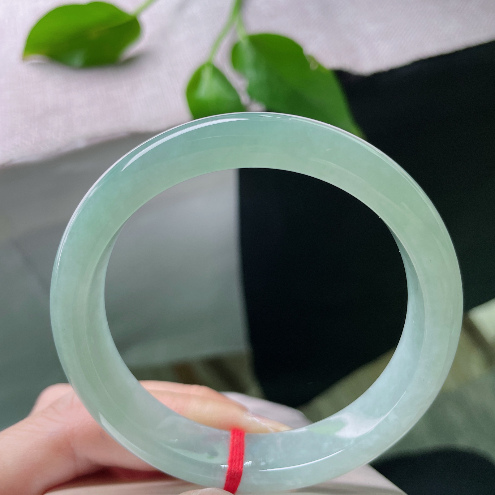 57.6/12.2/8，葡萄肉正圈，种老，干净清透，清水出芙蓉，天然去雕饰..