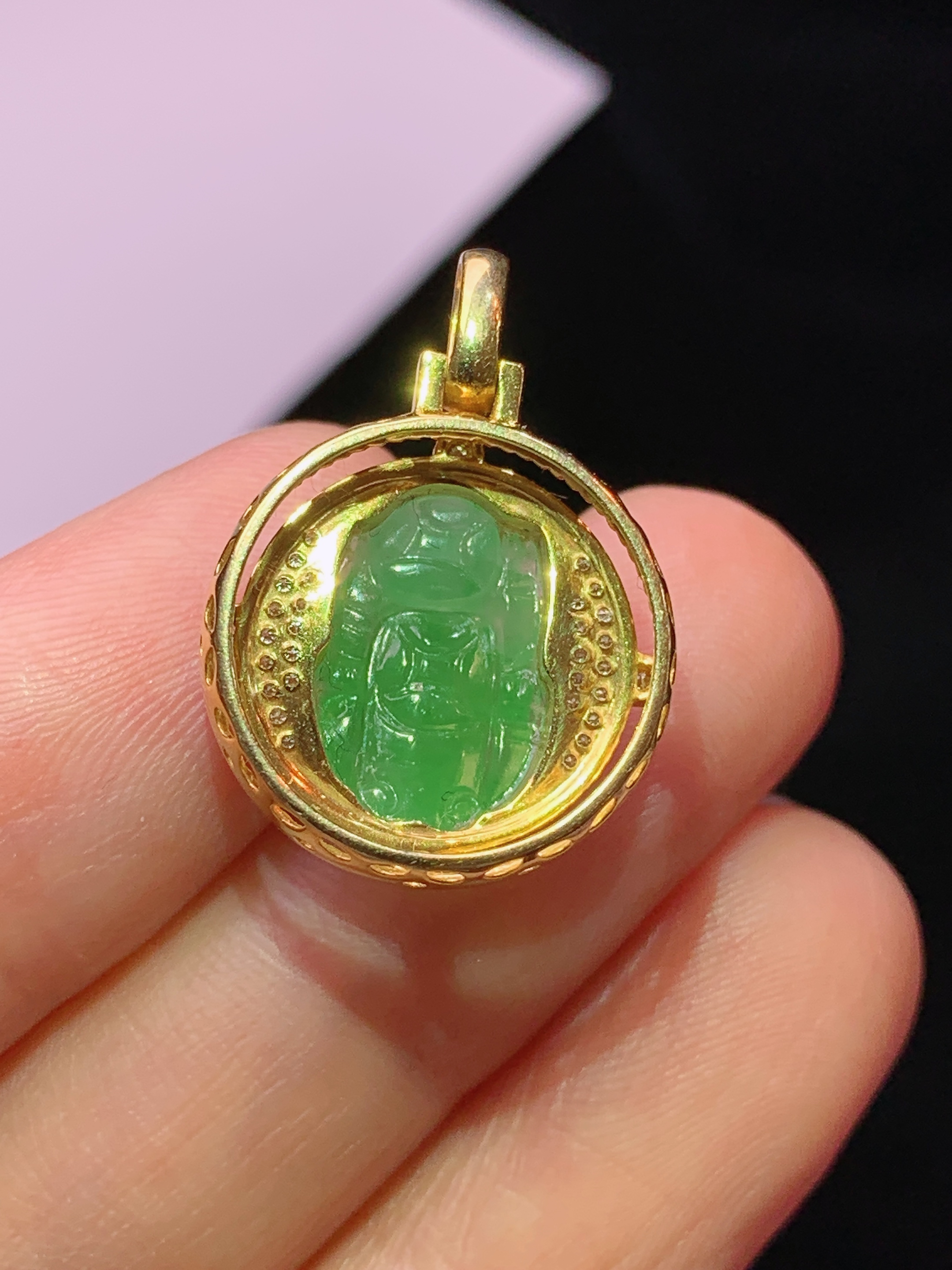 18k金钻镶嵌翠绿貔貅吊坠 玉质细腻 色泽艳丽清新 水润亮眼 整体尺寸22.2*16*9.6y4