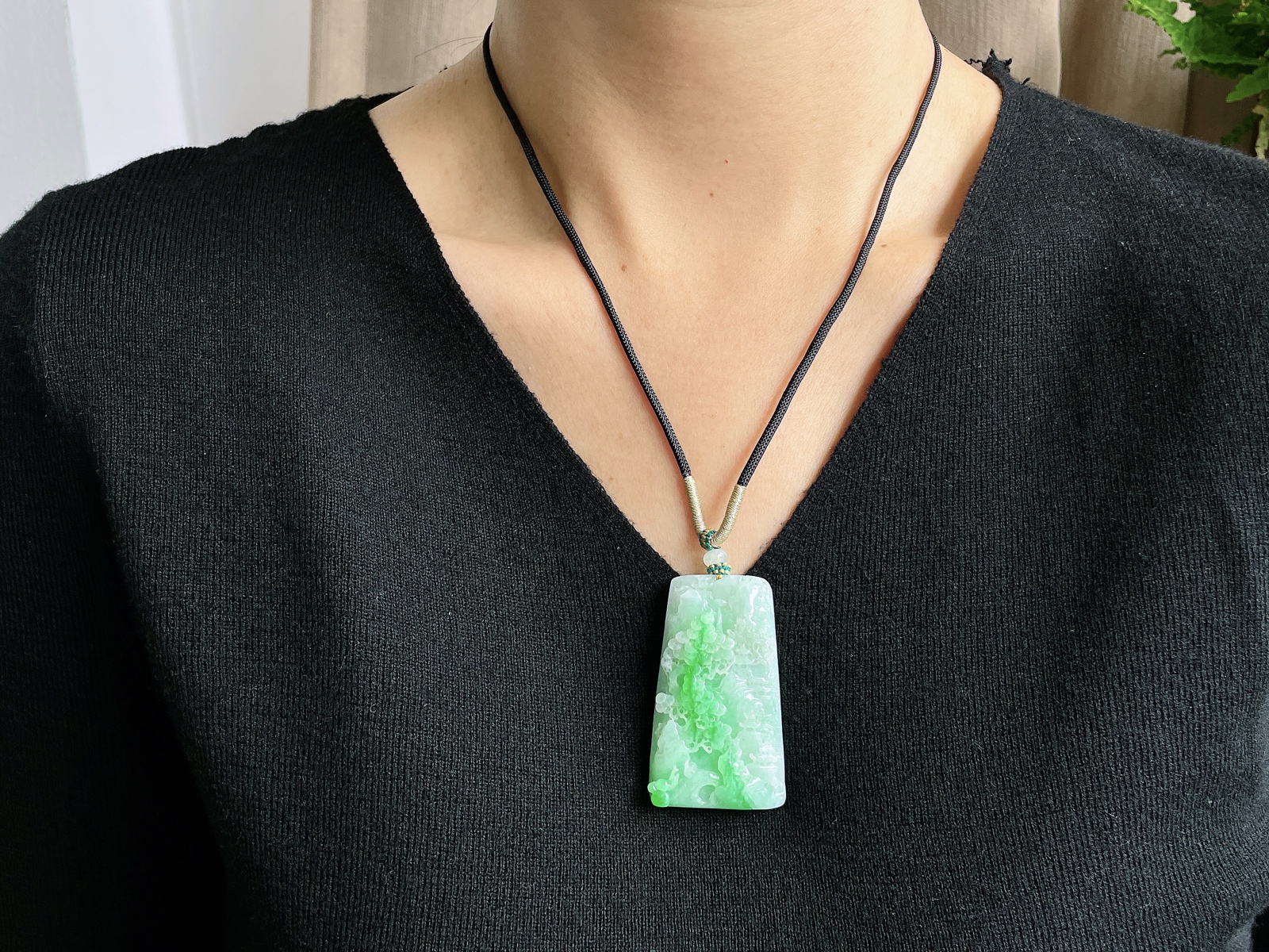 【裸石】冰飘花山水牌大山水牌吊坠
【说明】缅料 性价比高  
【尺寸】55-32.5-10