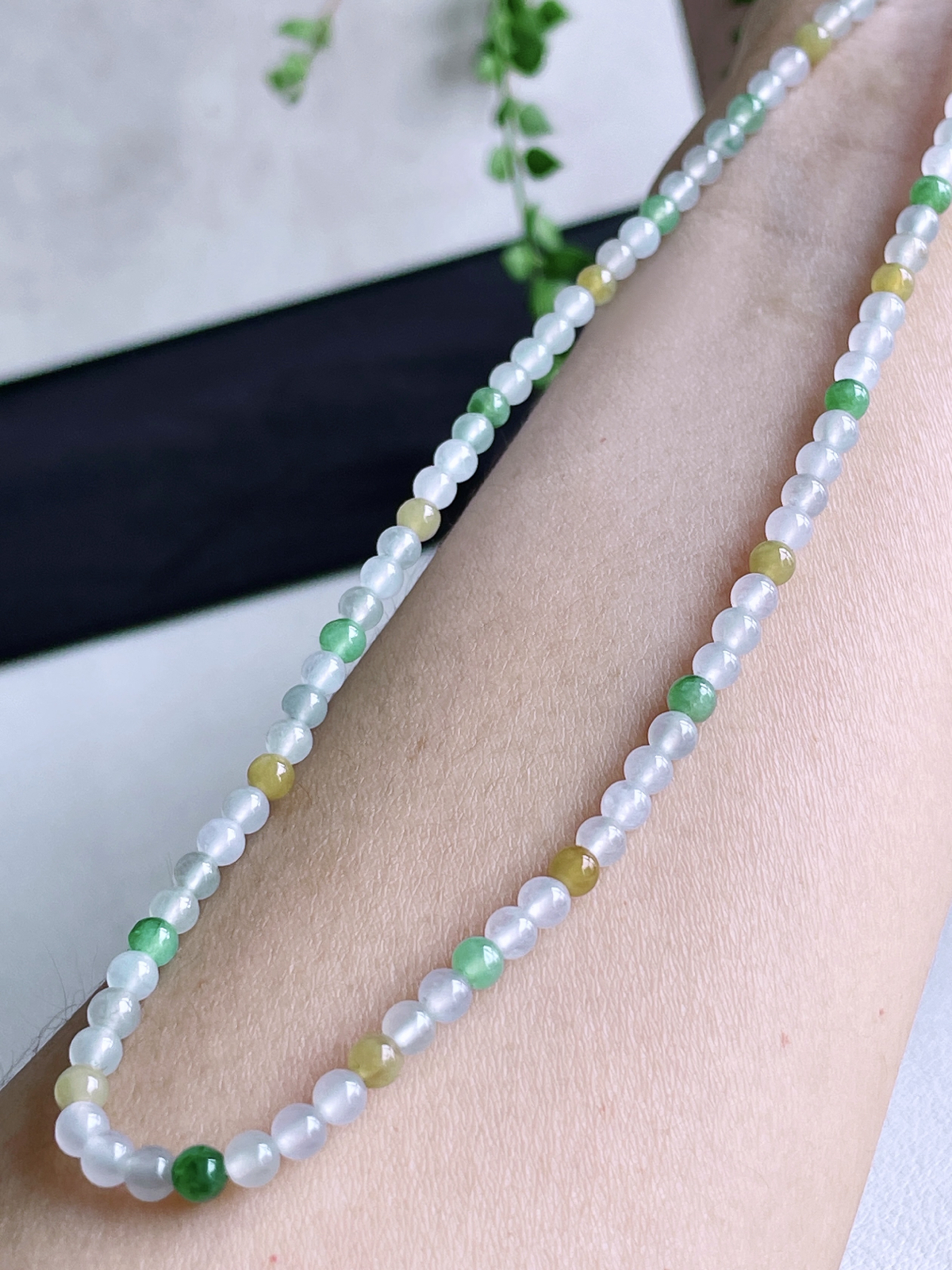 冰多宝圆珠珠子珠链
【尺寸】3.8mm，34cm