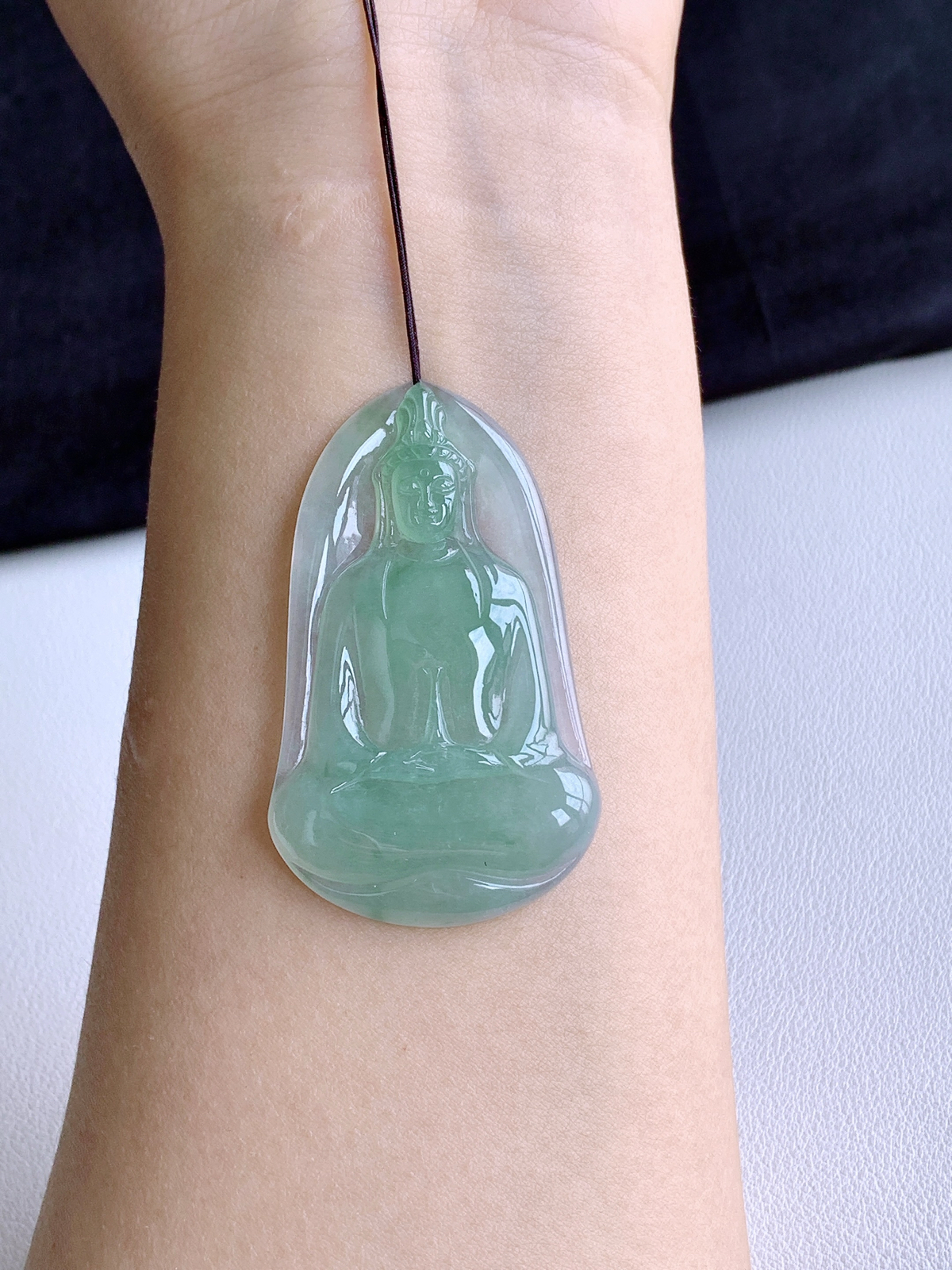 【裸石】冰晴水底素衣观音吊坠
【说明】缅料 性价比高  
【尺寸】53.5-32-5.6