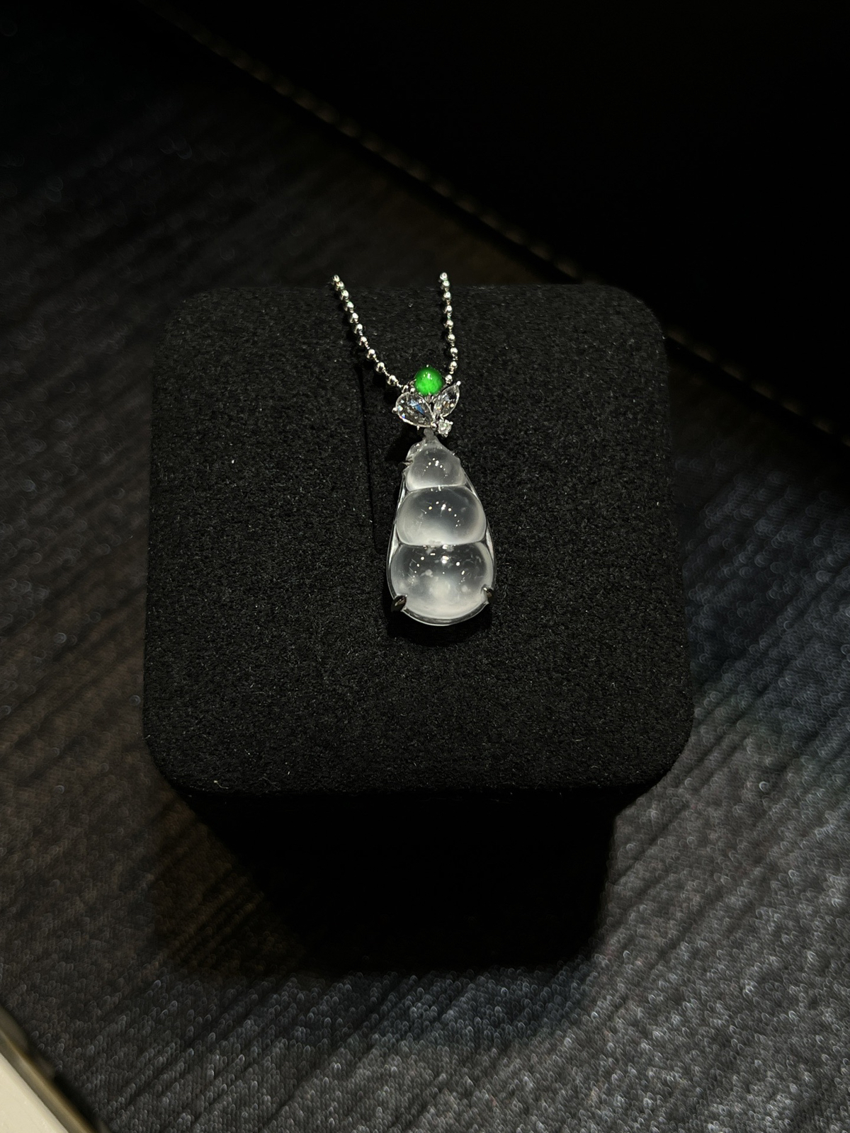 冰种木那雪花棉福豆……
-

尺寸看图一
18k金镶嵌