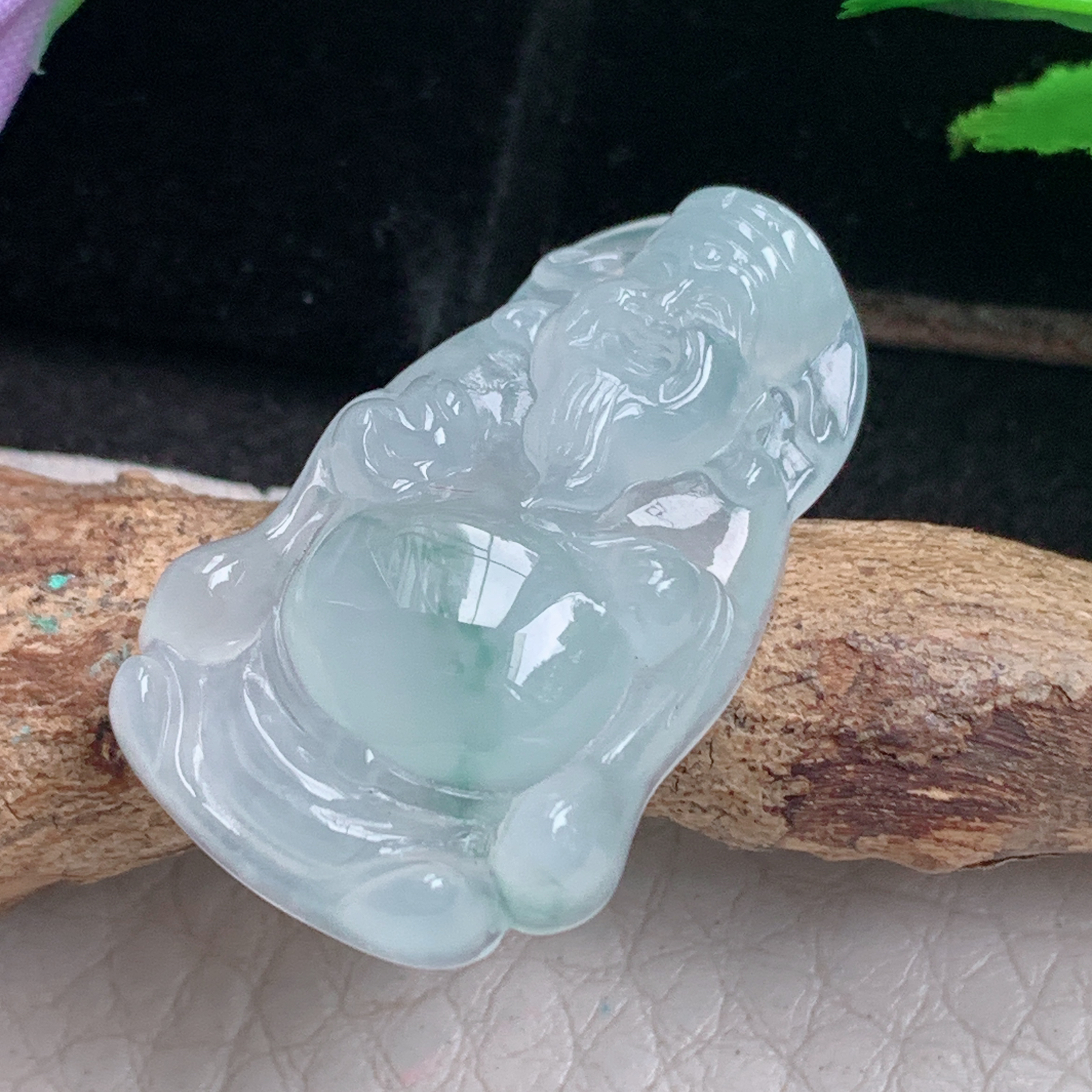 lz实拍29.5*18.3*6.2天然缅甸翡翠立体冰飘花财爷 财神爷玉吊坠 玉挂件