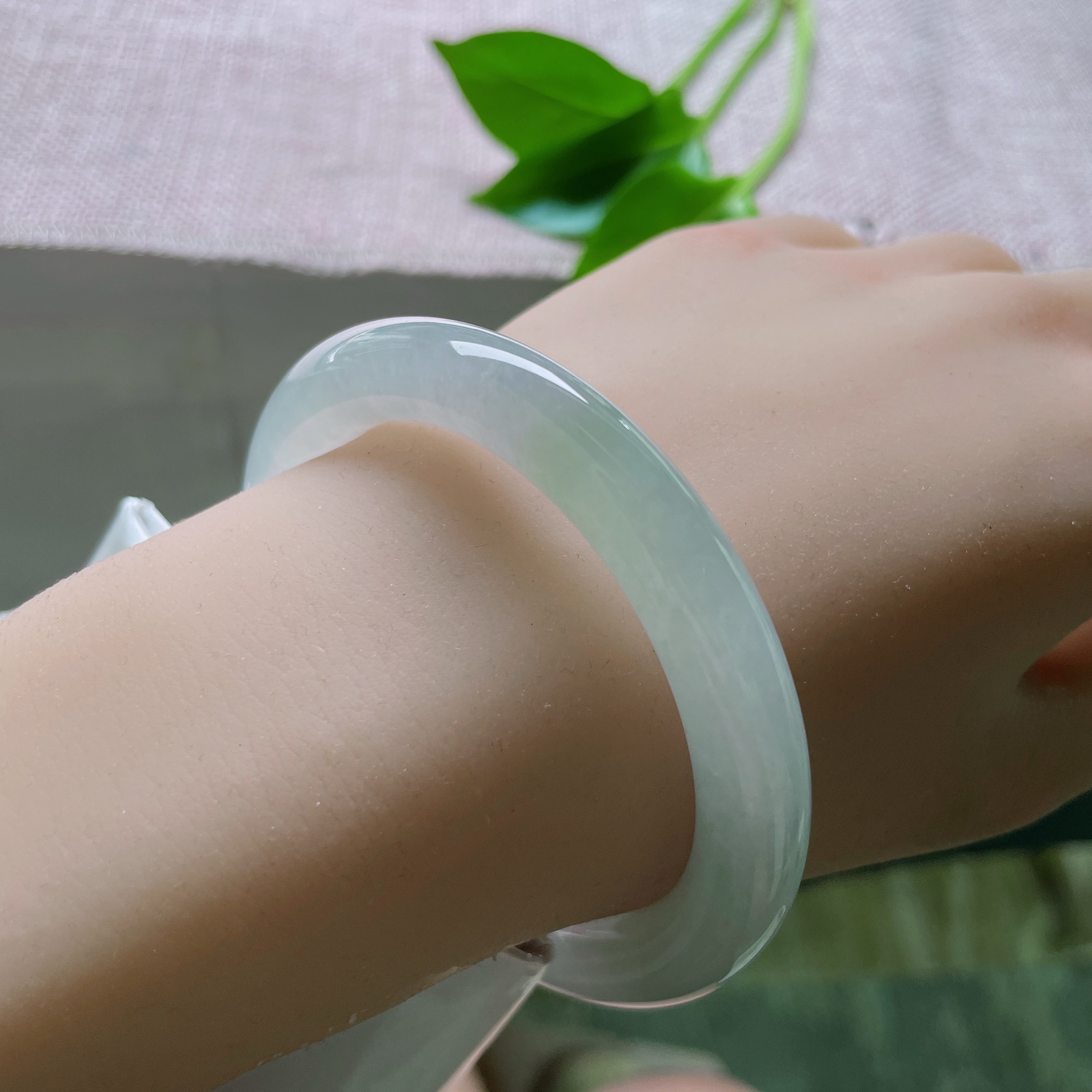 55.7/9.2，冰圆条，水头，冰感好，贵气，耐看，甜美，优雅，雅致，完美