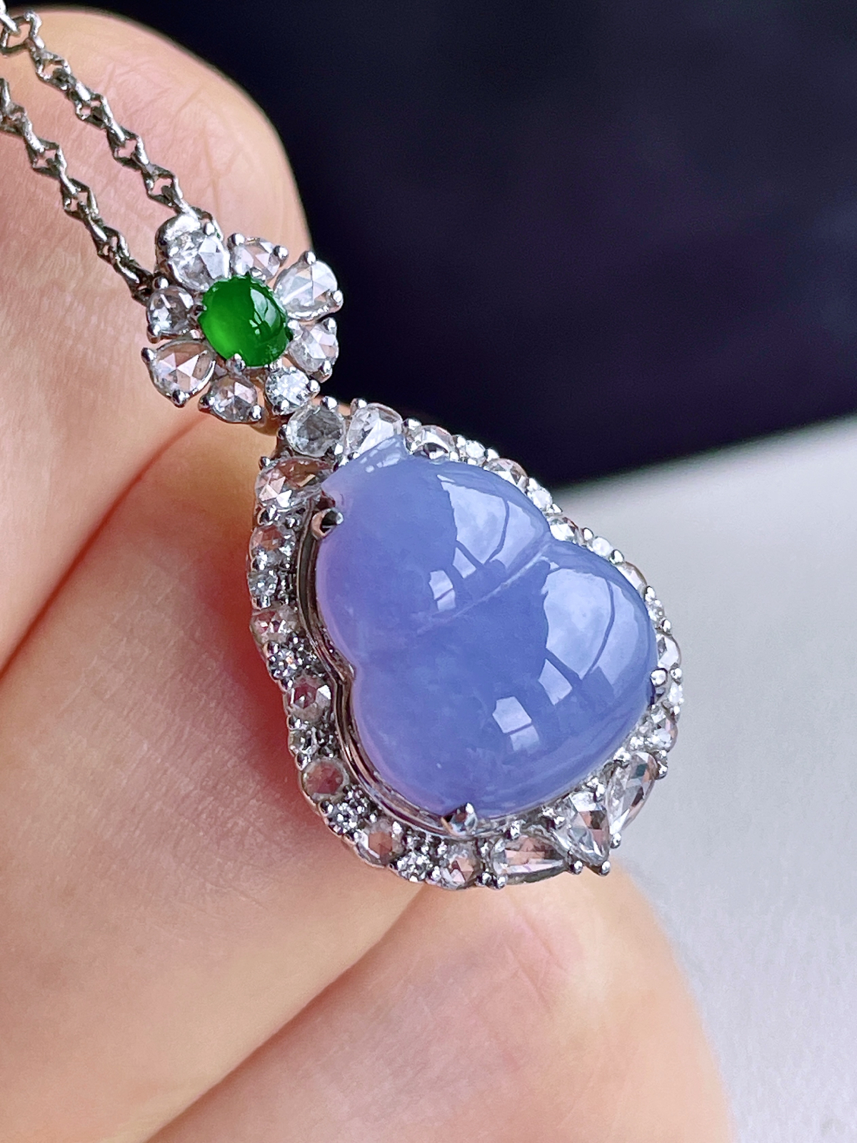 【镶嵌】紫罗兰葫芦两用款（戒指，吊坠）  
【说明】缅料 18k金镶嵌 性价比高  
【整体】28.7-15-11.4
【裸石】13.7-11.4-3
【圈口】14号