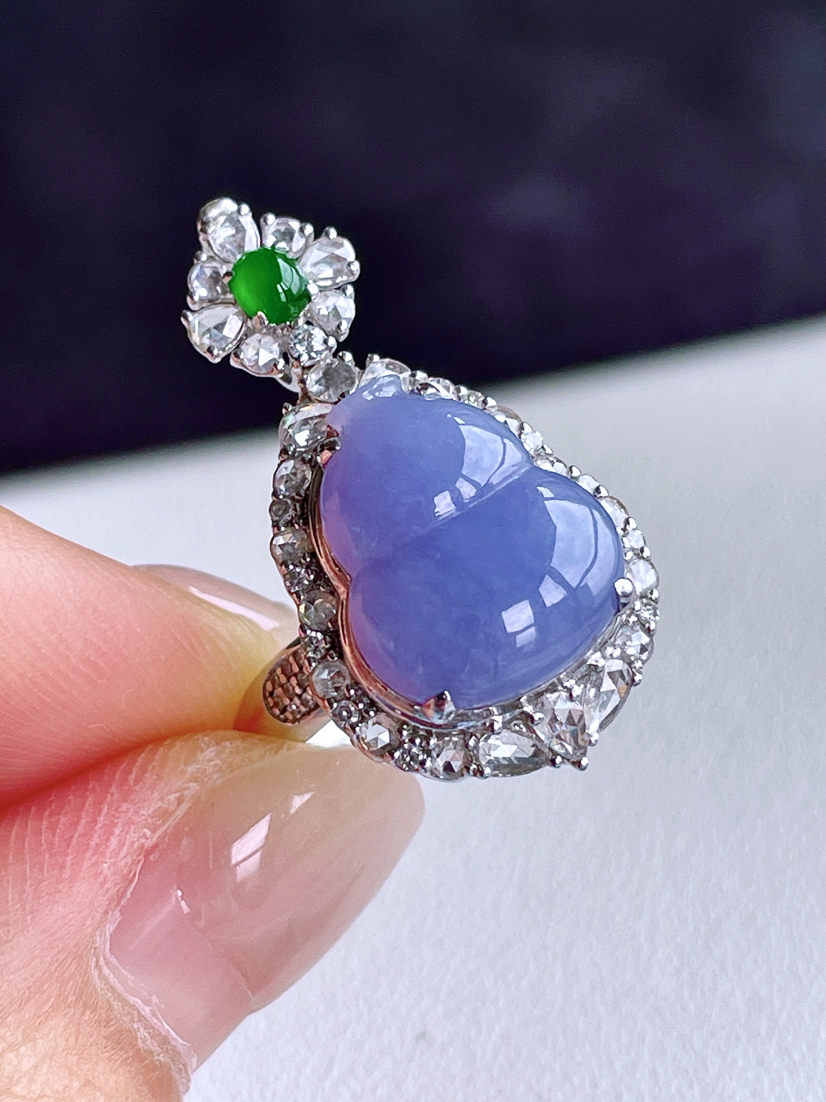 【镶嵌】紫罗兰葫芦两用款（戒指，吊坠）  
【说明】缅料 18k金镶嵌 性价比高  
【整体】28