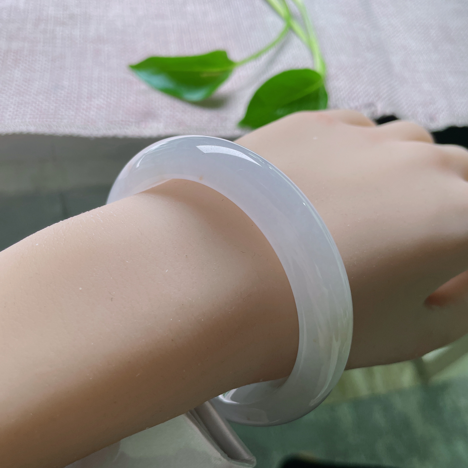 56.3/12.4/8.7紫罗兰正圈，水润细腻，清新简约，洒金招财进宝，甜美..