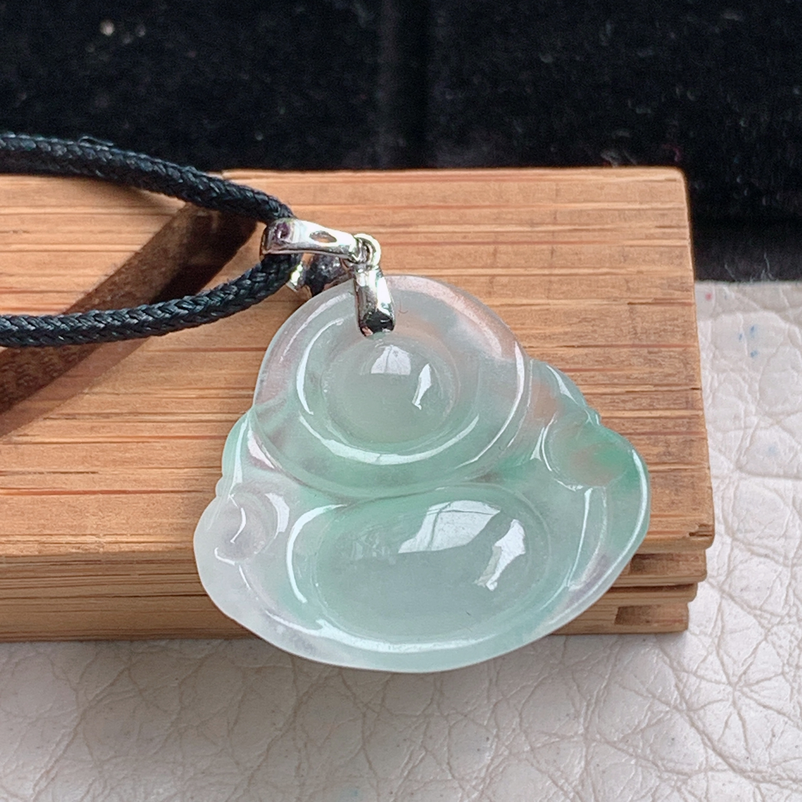 zz3实拍20*21.5*5.2缅甸翡翠冰种淡绿小佛公吊坠 镶金弥勒佛锁骨坠