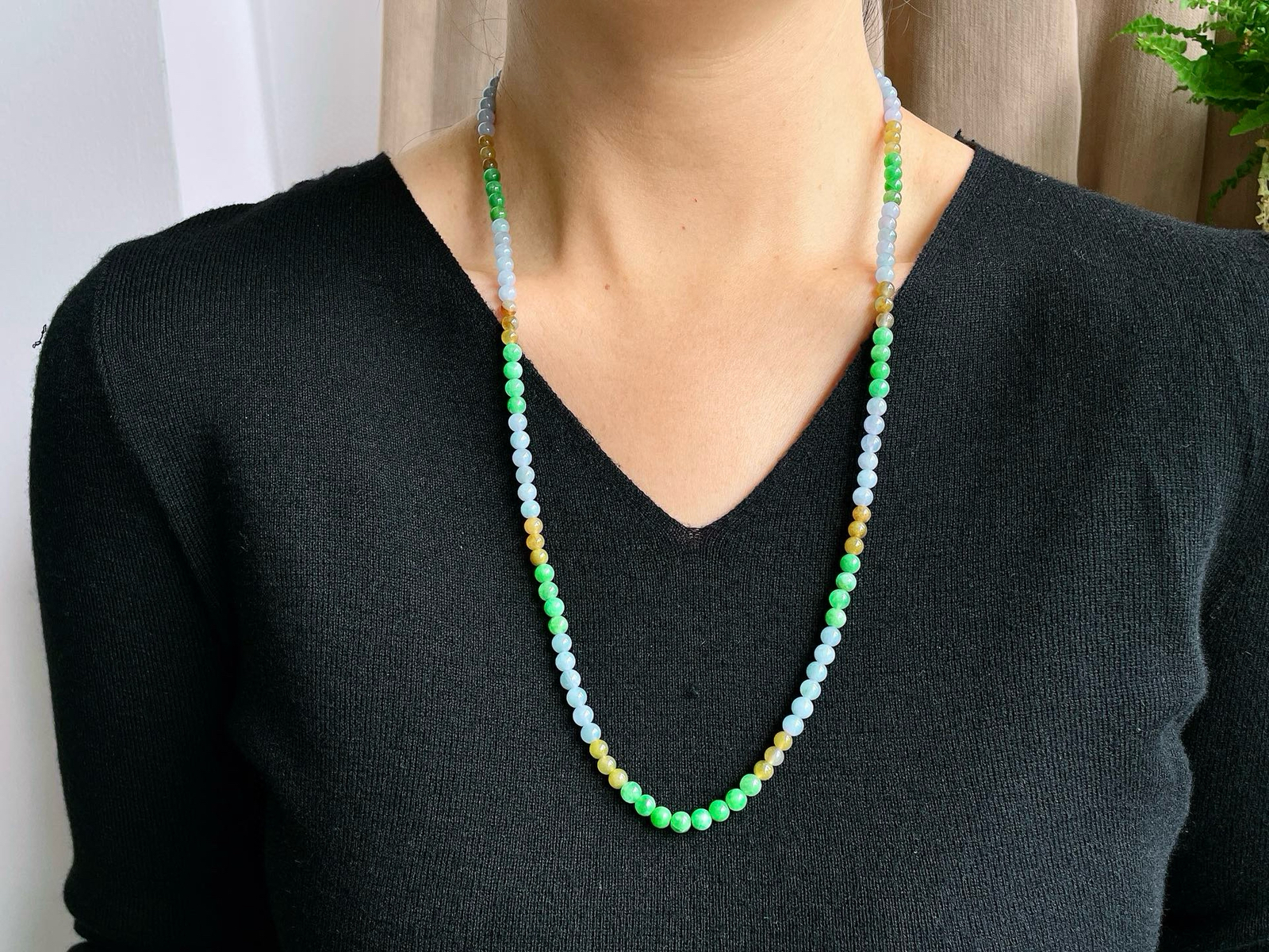 【珠子】冰多宝珠链圆珠珠子珠链
【说明】缅料 性价比高  
【尺寸】5.5mm，34cm