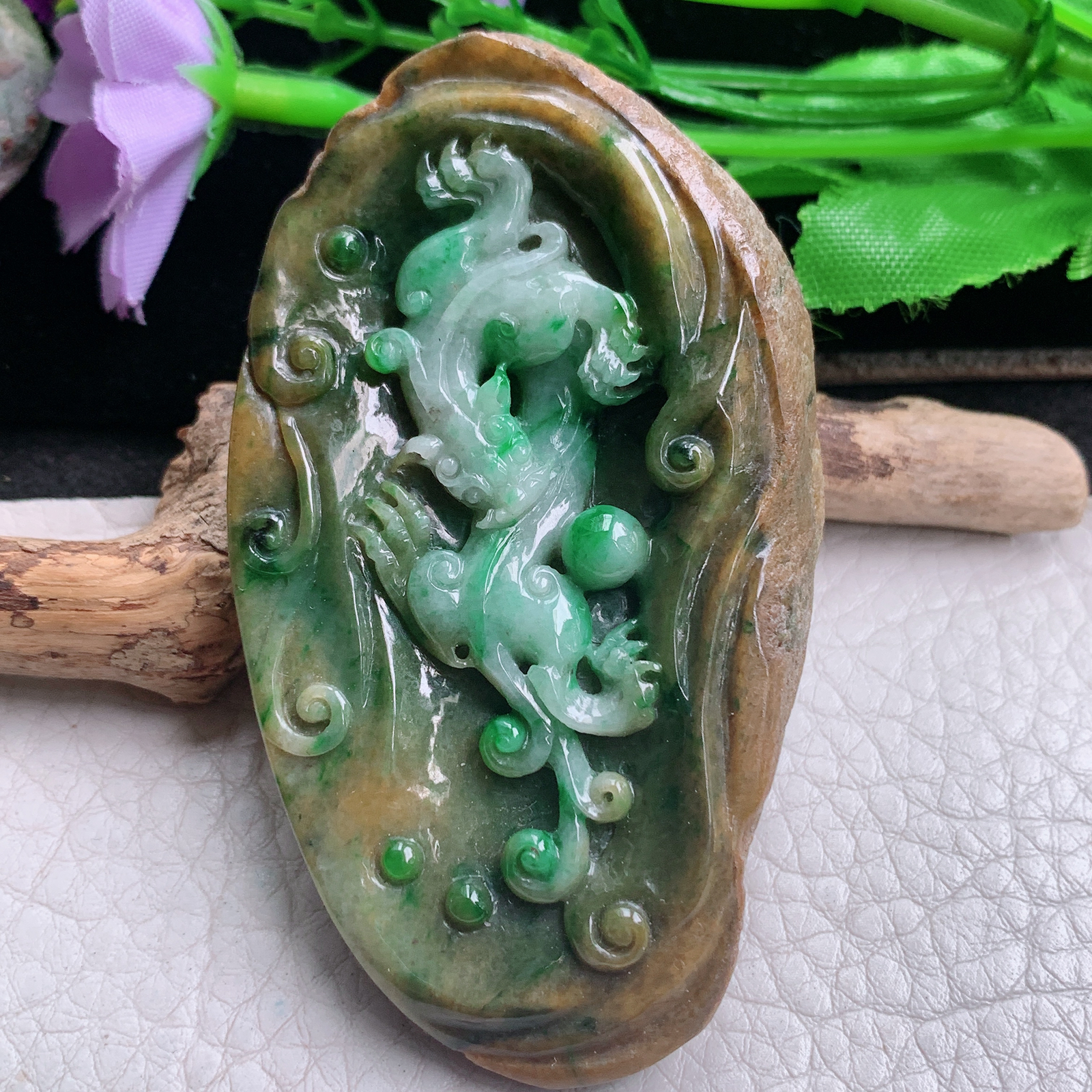 lz实拍70*41*15 特色天然缅甸翡翠龙行天下 龙牌玉吊坠 玉挂件