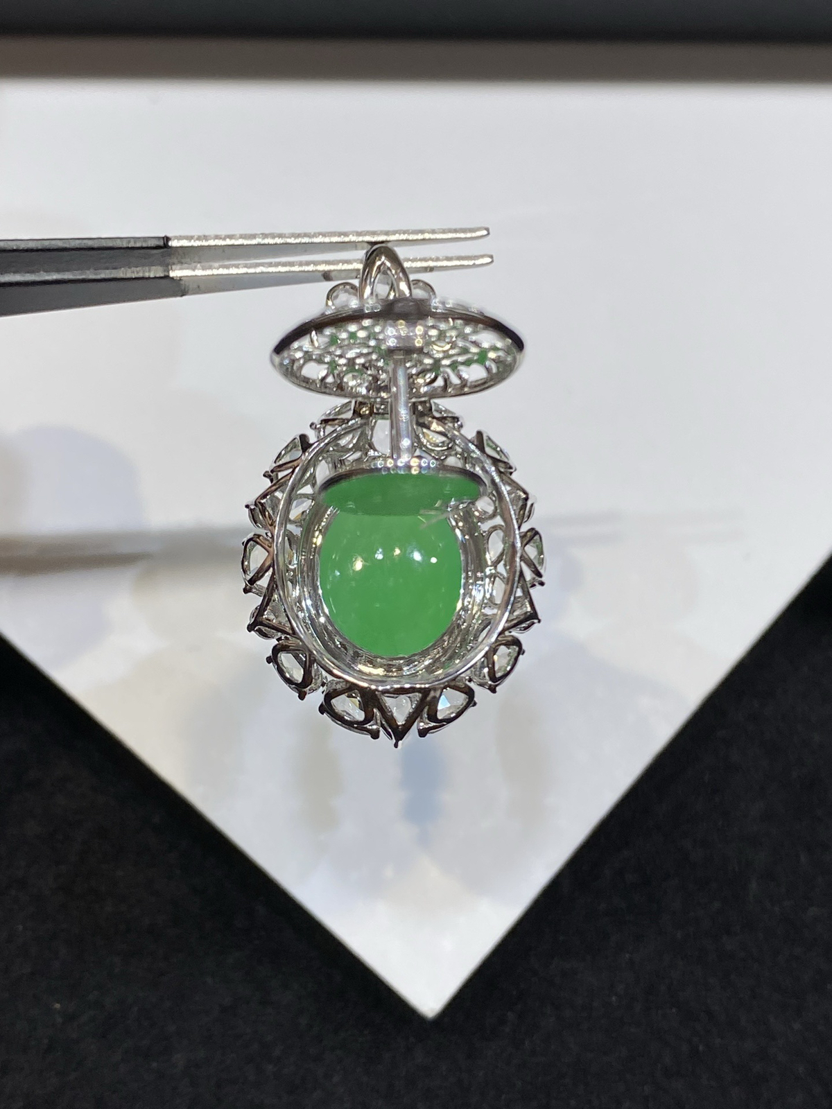 甜阳绿 满色 蛋面 吊坠 18k