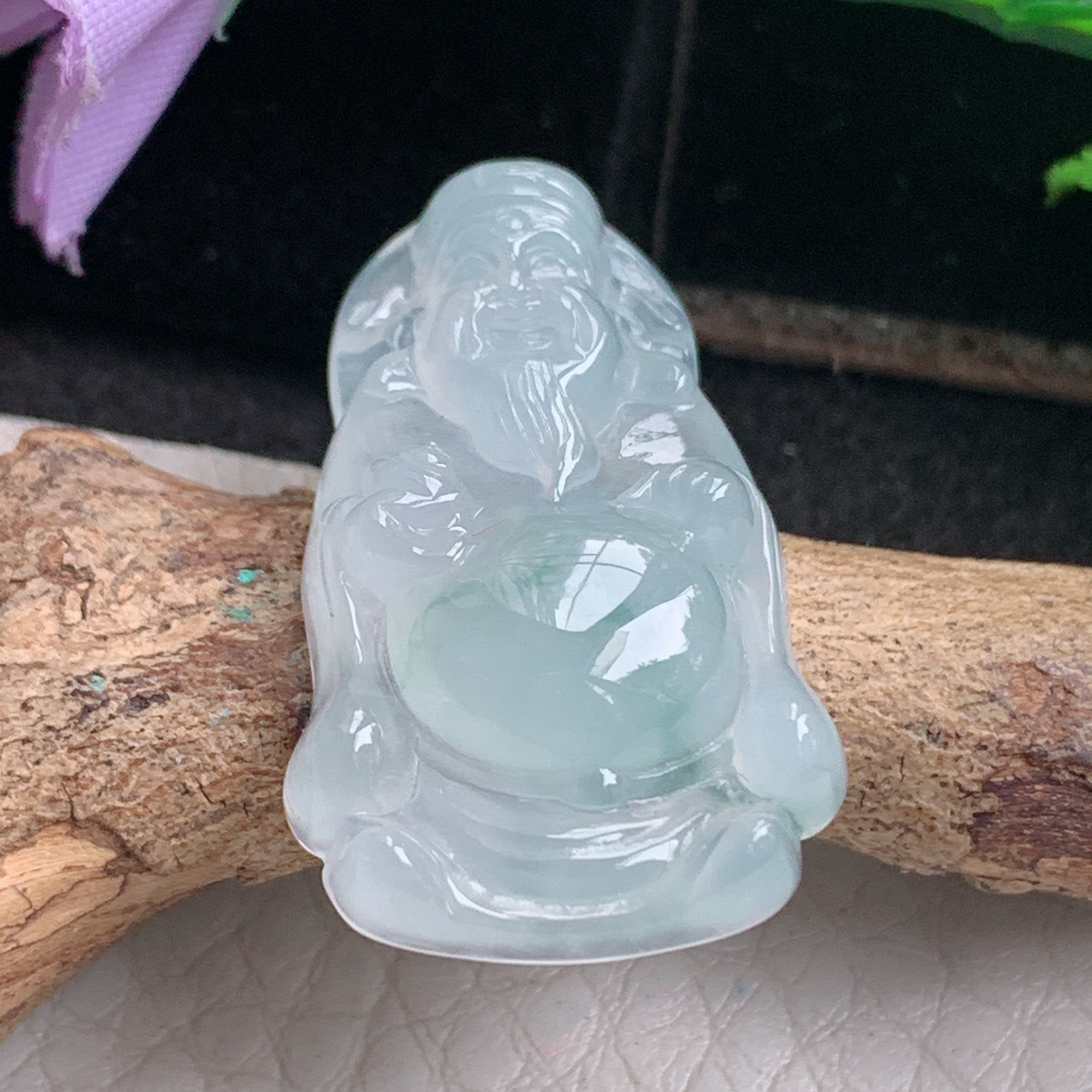 lz实拍29.5*18.3*6.2天然缅甸翡翠立体冰飘花财爷 财神爷玉吊坠 玉挂件