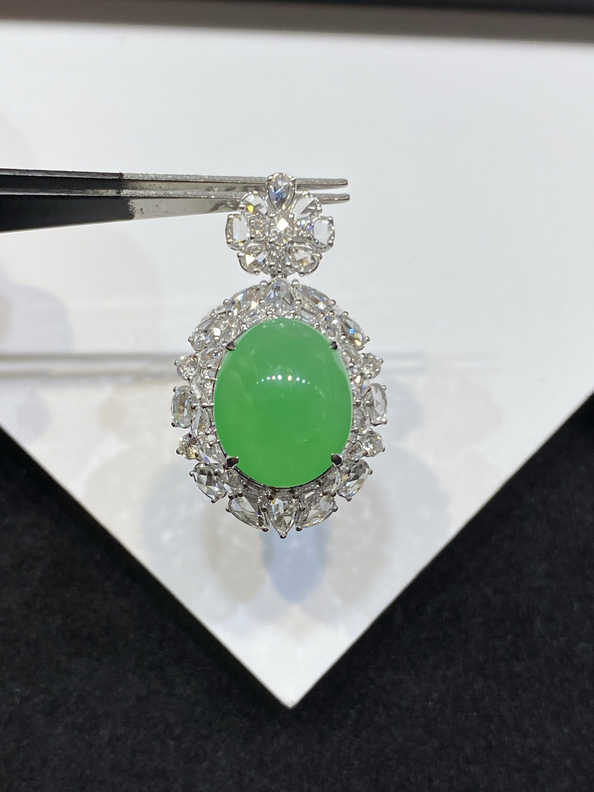 甜阳绿 满色 蛋面 吊坠 18k