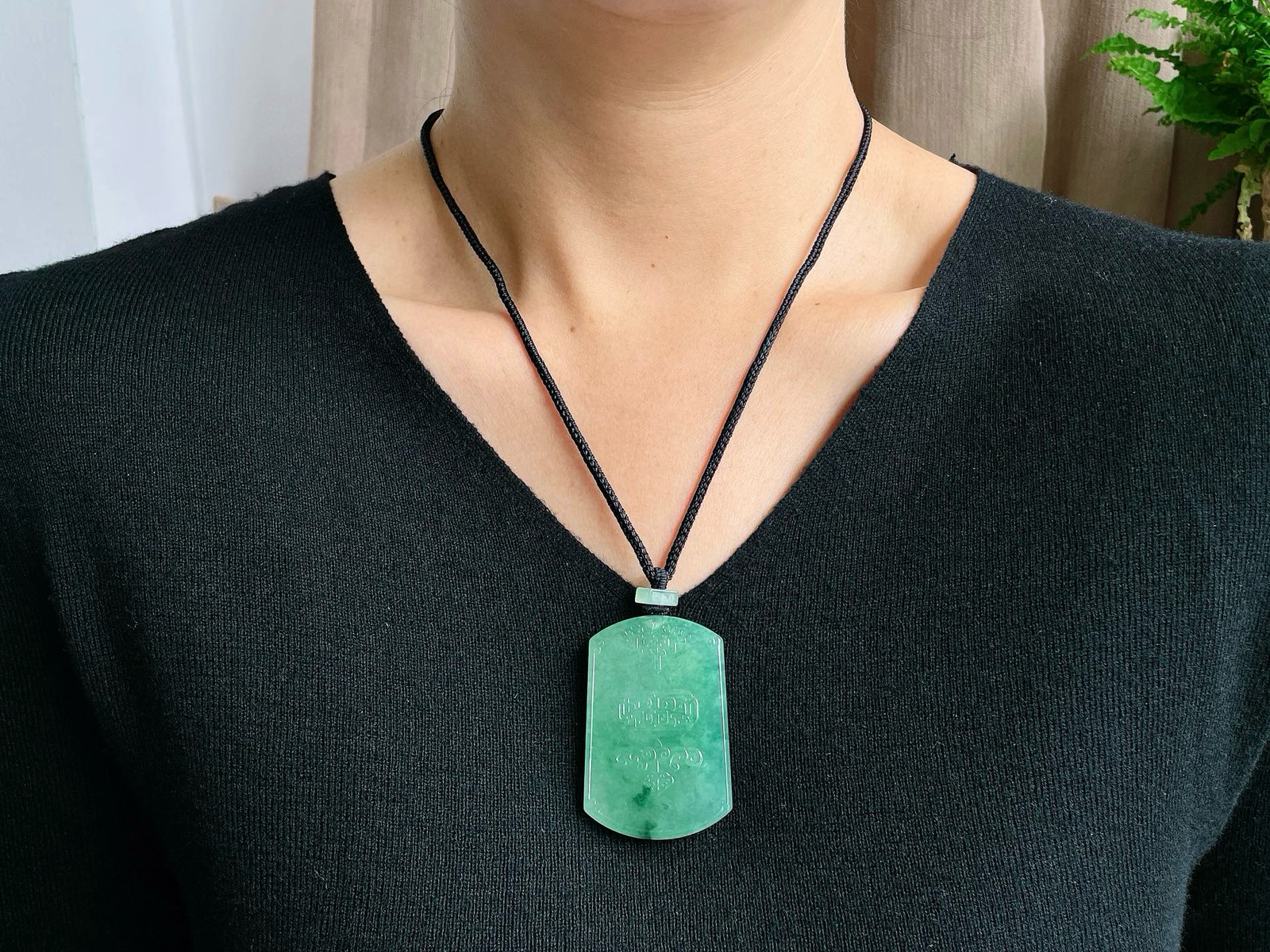 【裸石】冰飘绿花仿古牌无事牌吊坠
【说明】缅料 性价比高  飘花
【尺寸】54.7-36.8-5.8